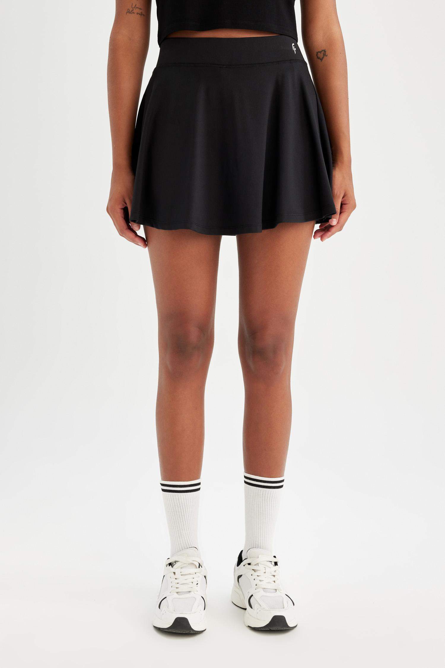 تنورة ستاندارت قصة عادية من DeFactoFit