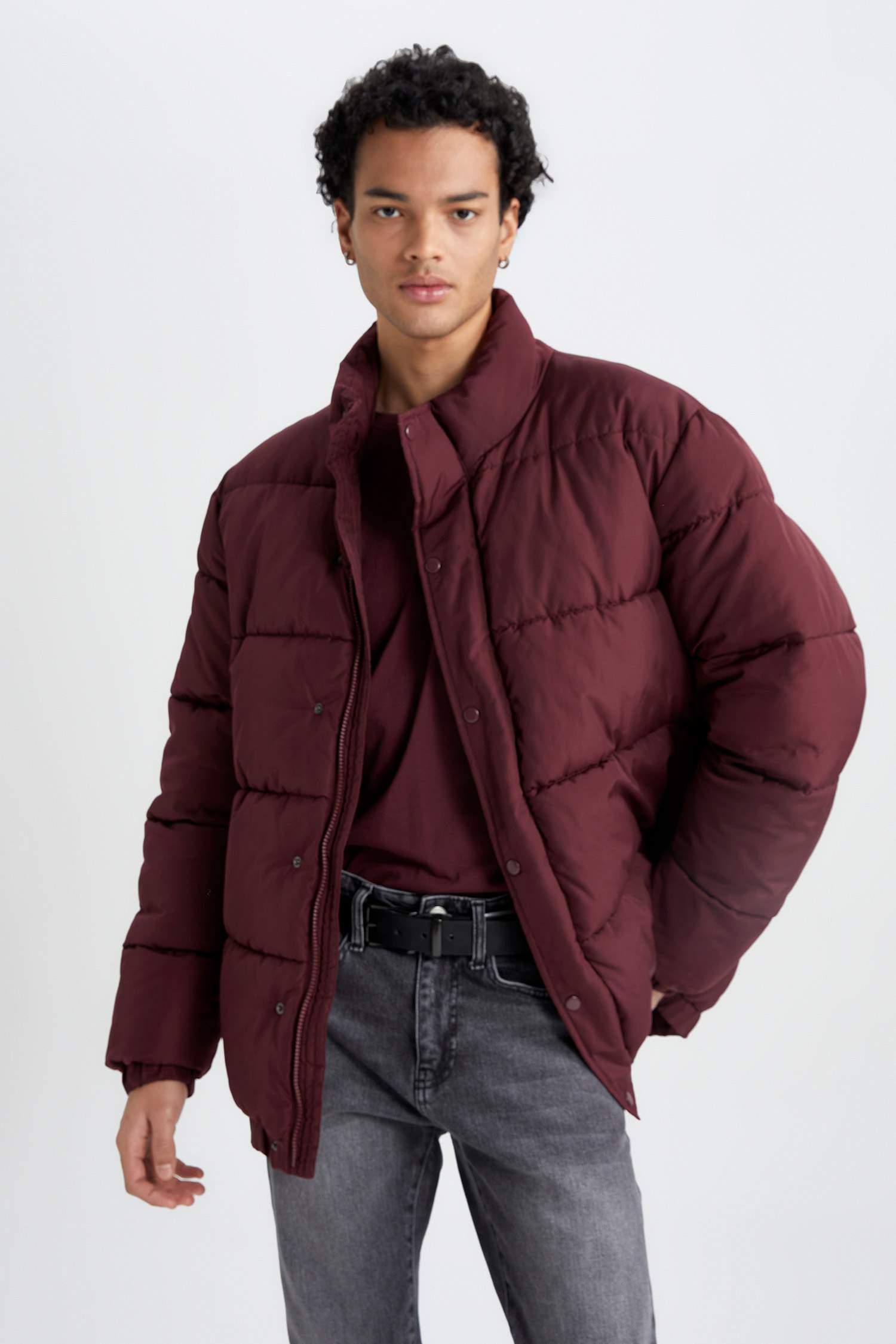 جاكيت قصة عادية بياخة عالية