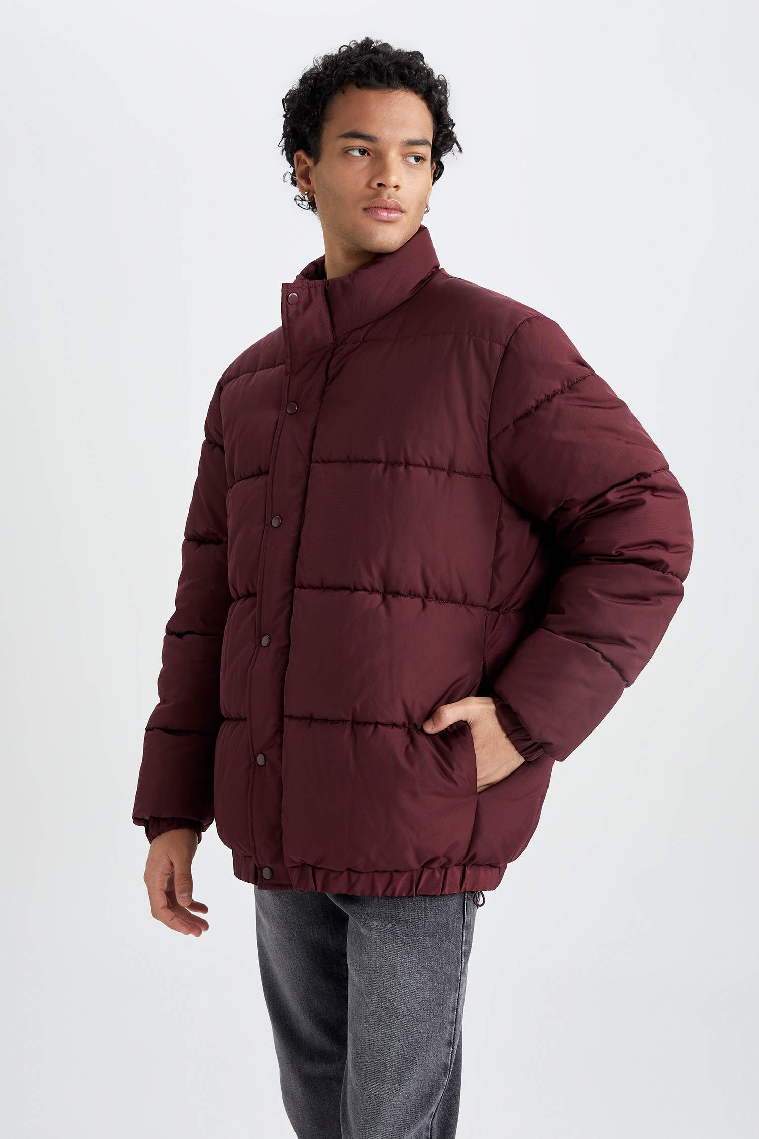 جاكيت قصة عادية بياخة عالية