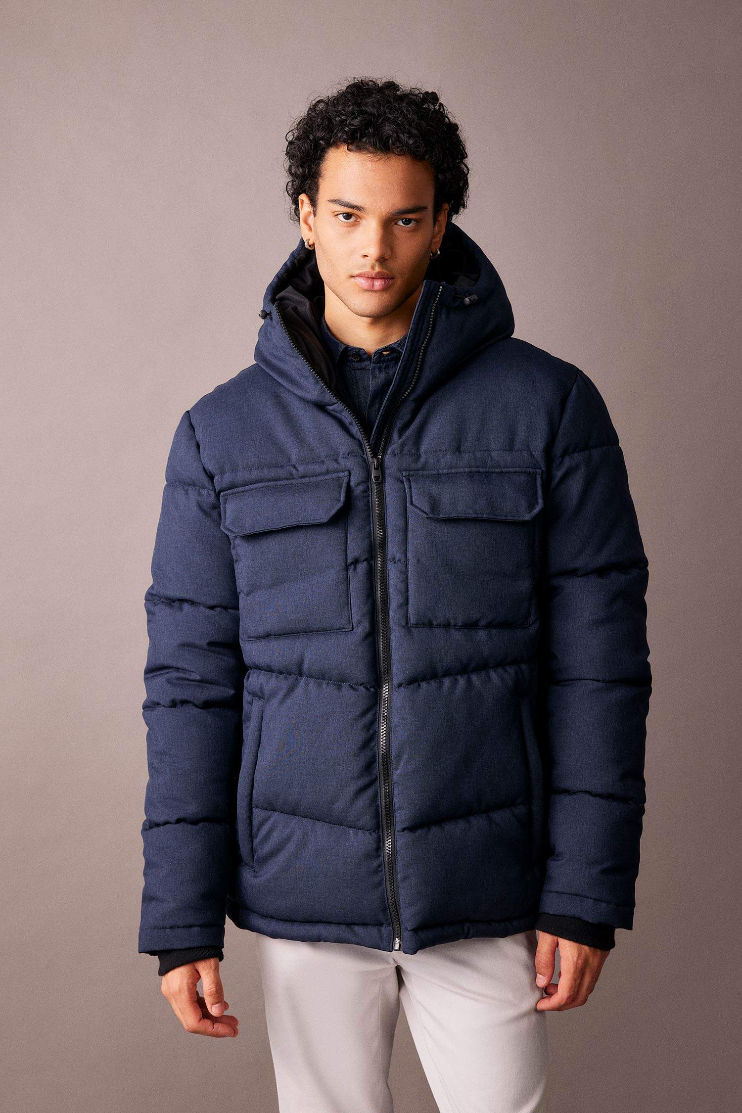 Slim Fit Dar Kesim Şişme Mont Kapüşonlu Fermuarlı Çift Cepli