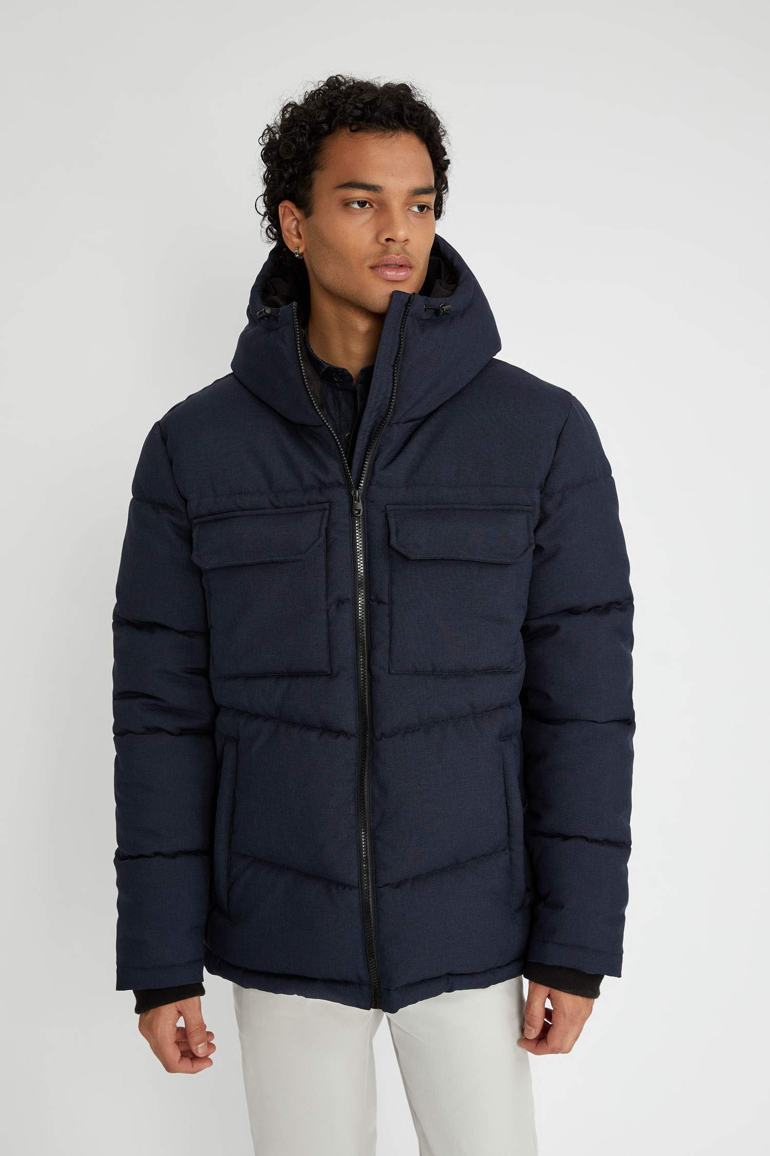 Slim Fit Dar Kesim Şişme Mont Kapüşonlu Fermuarlı Çift Cepli