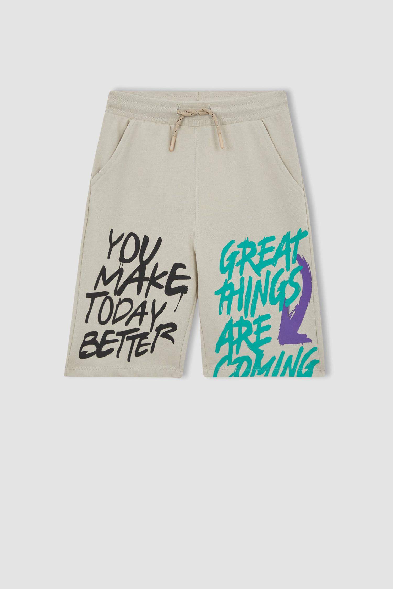 شورت ولادي قماش رقيق قصة عادية