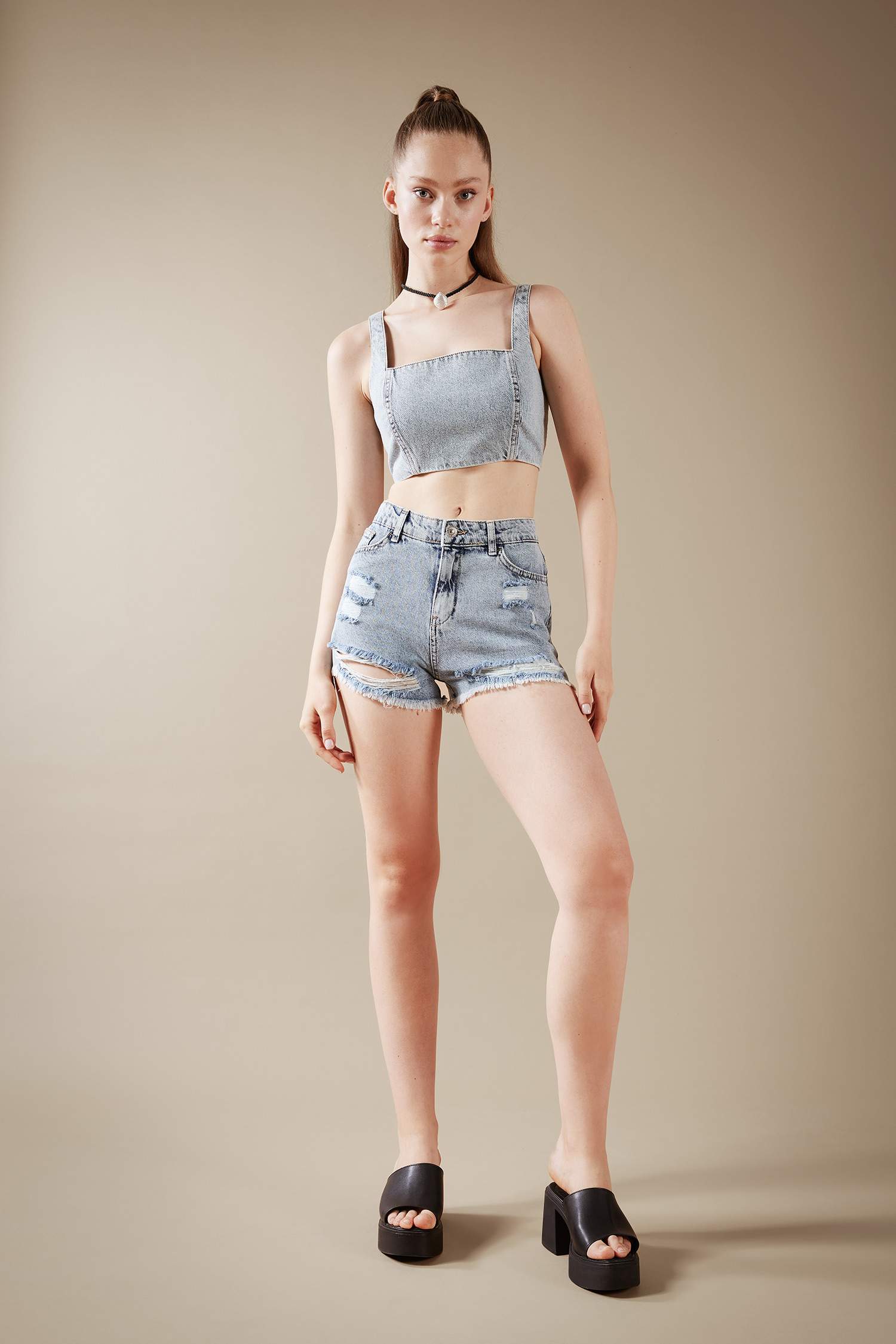 Short en jean Taille haute à jambe raccourcie