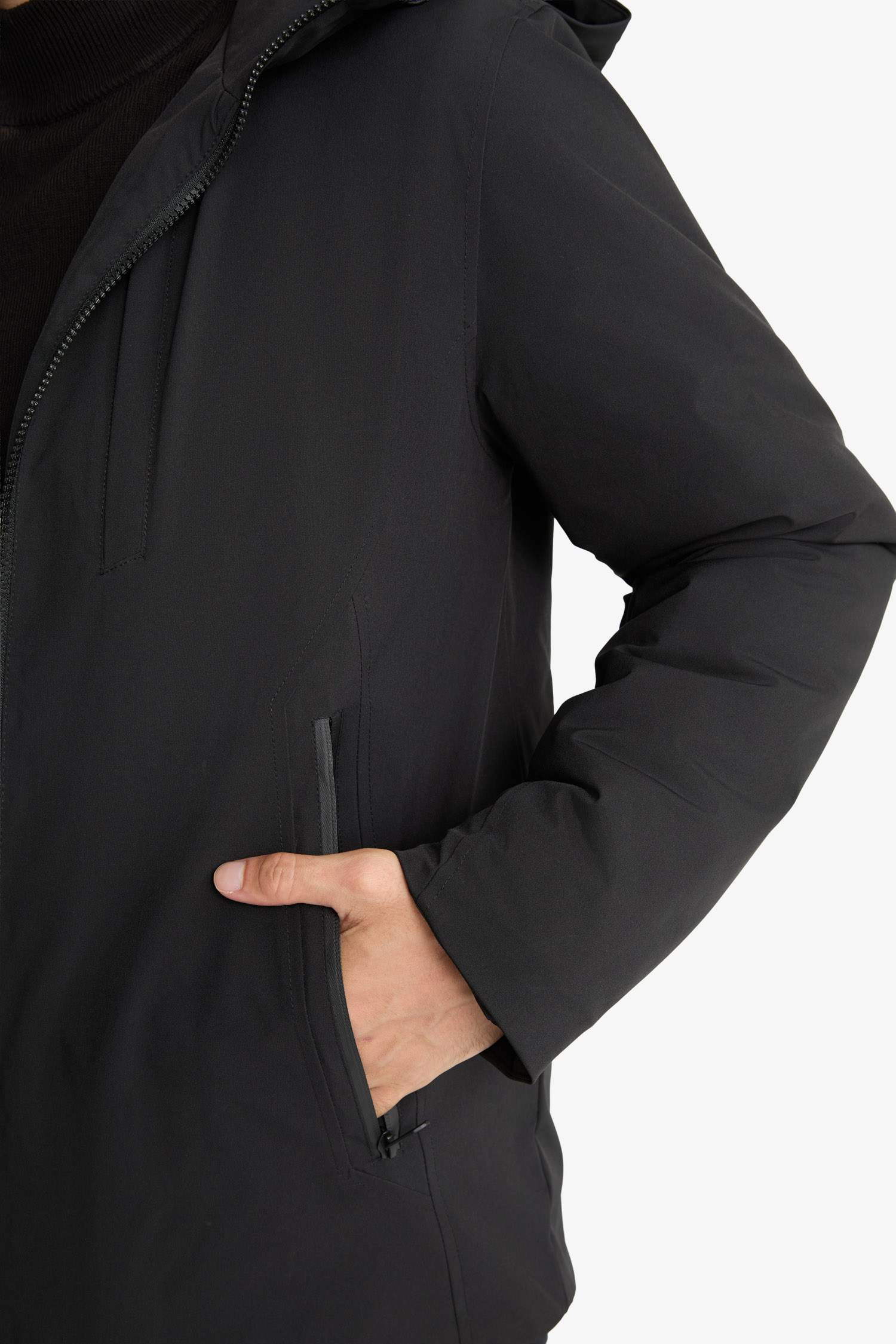 Water Repellent Regular Fit Puffer Jacket