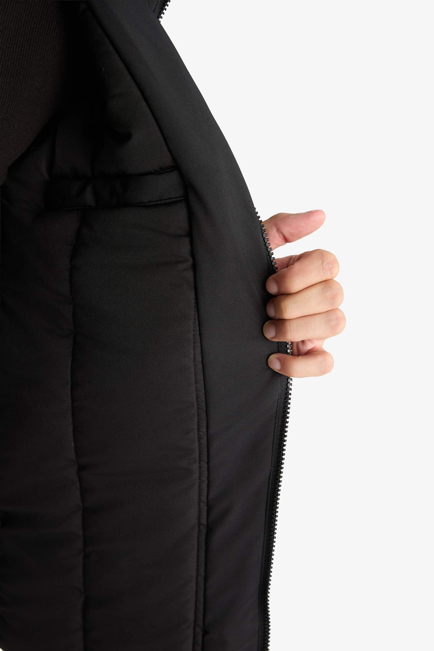 Water Repellent Regular Fit Puffer Jacket