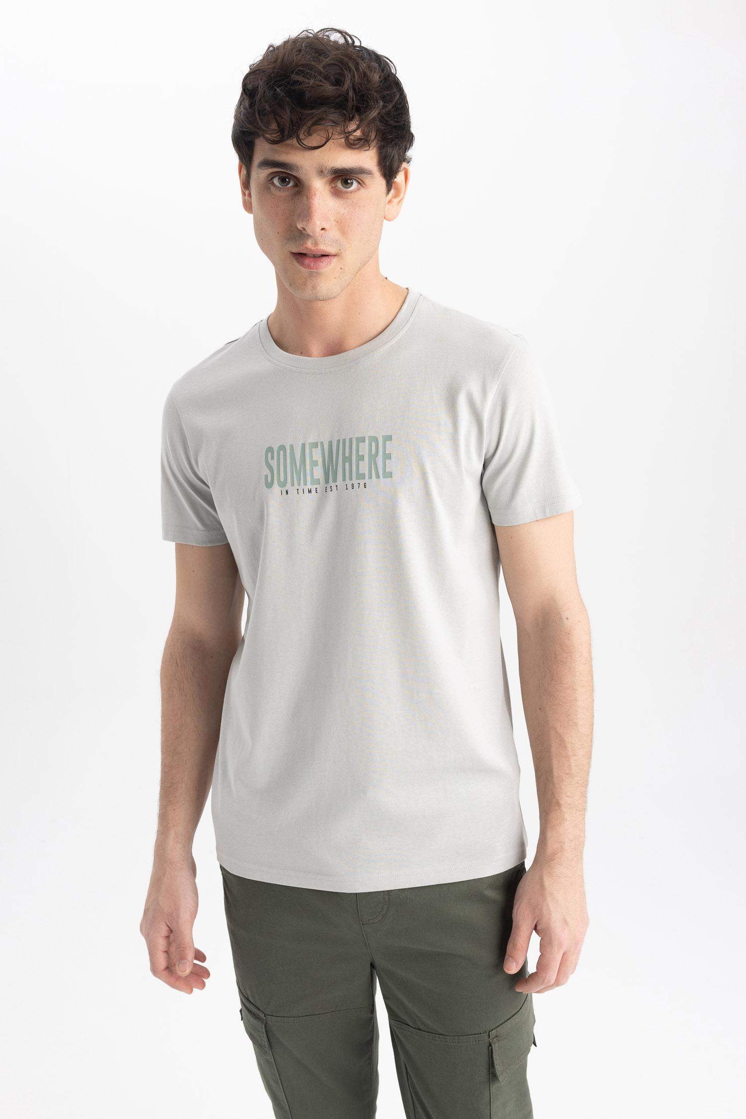 дөңгелек жаға минималл Қысқа жеңді футболка