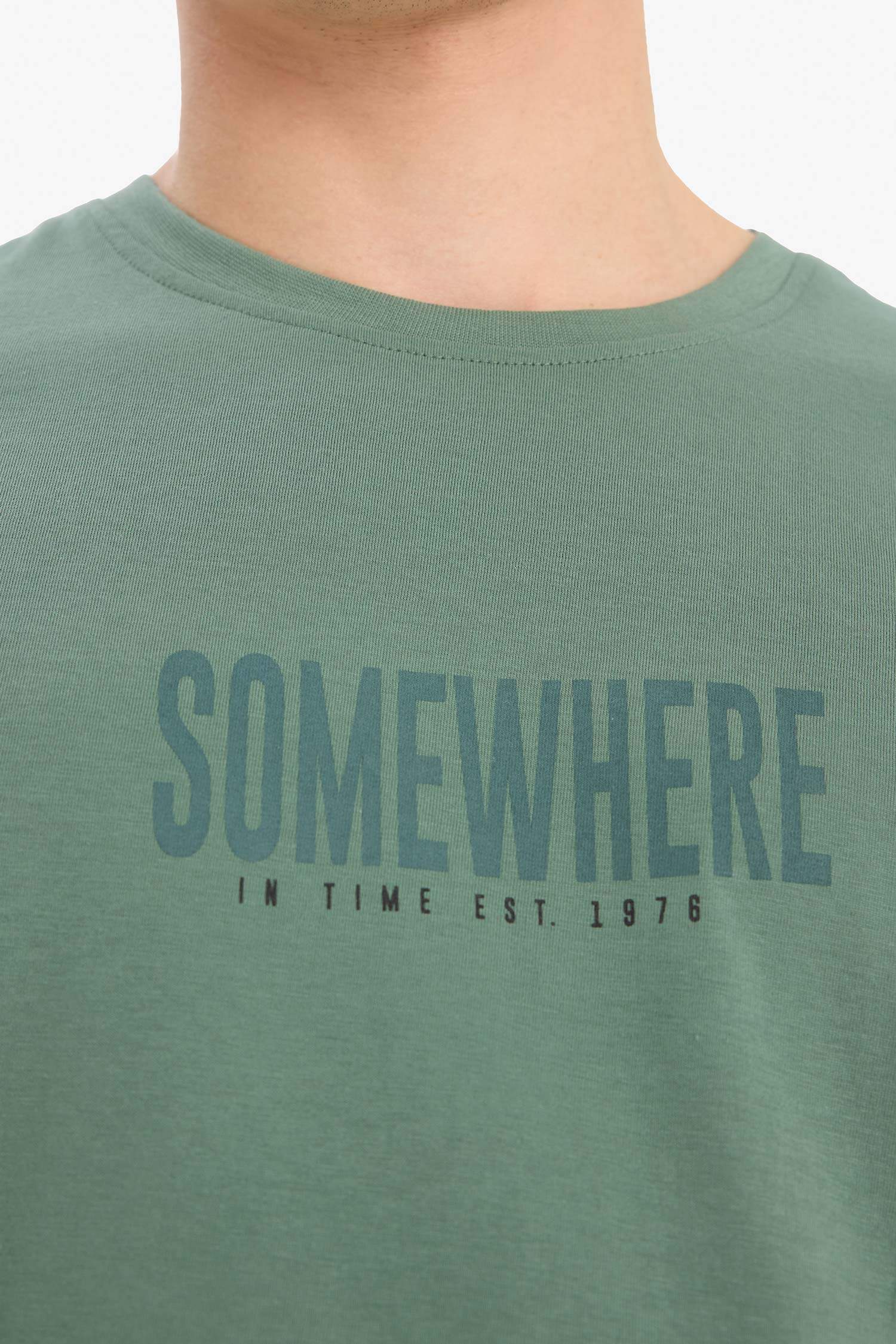 تيشيرت نص ردن سليم فيت بياخة مستديرة