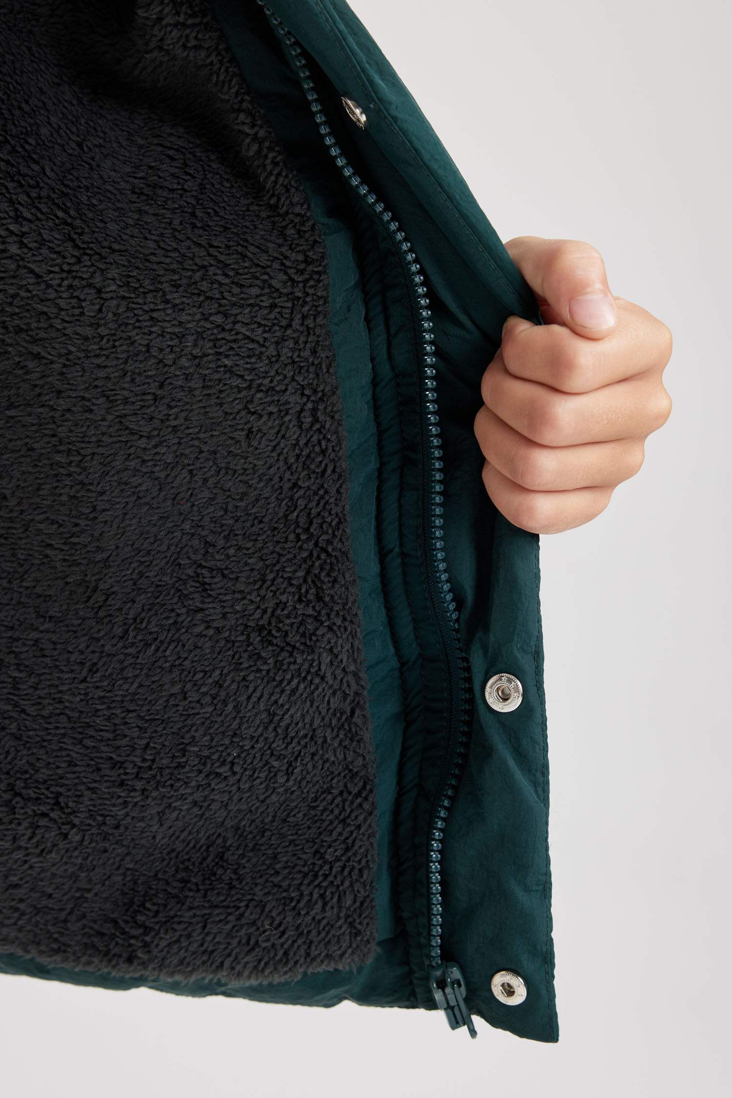 Boy Water Repellent Plush Lining Puffer Jacket