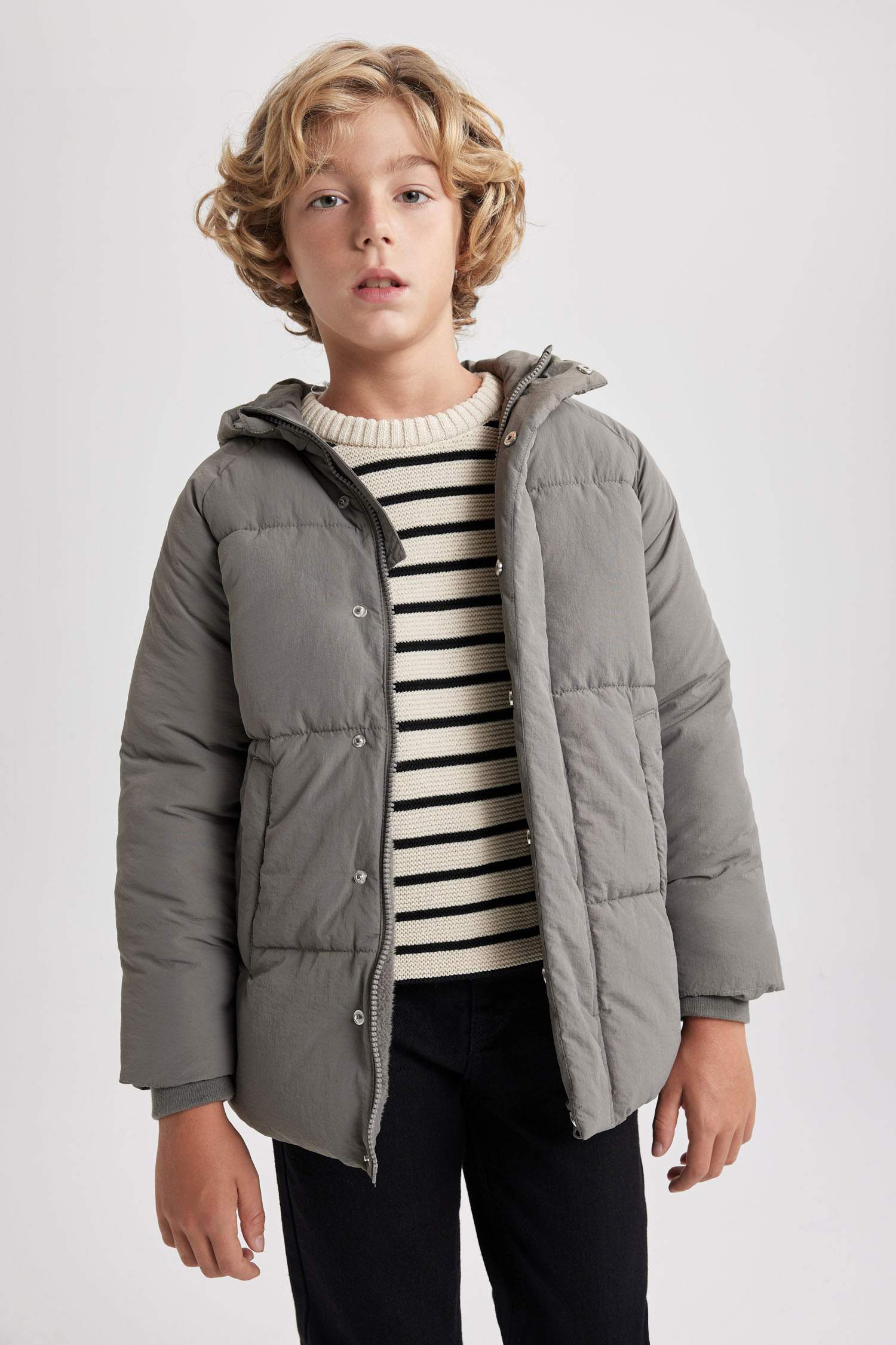 Boy Water Repellent Hooded Plush Lining Puffer Jacket