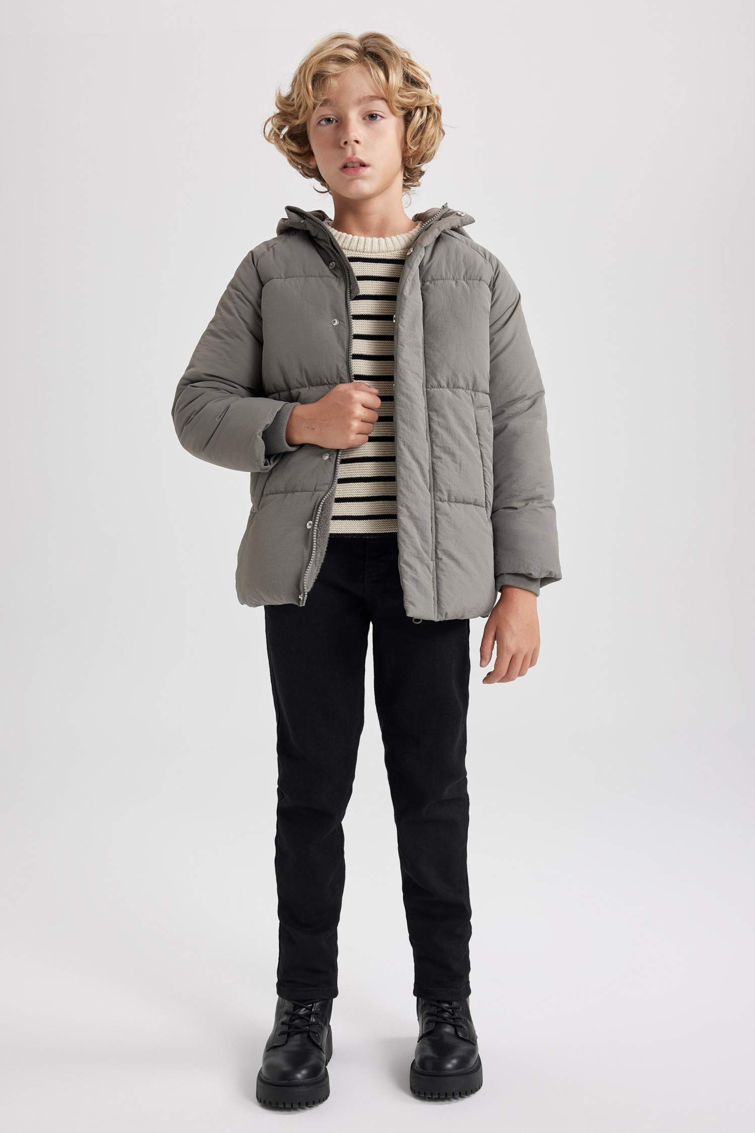 Boy Water Repellent Hooded Plush Lining Puffer Jacket