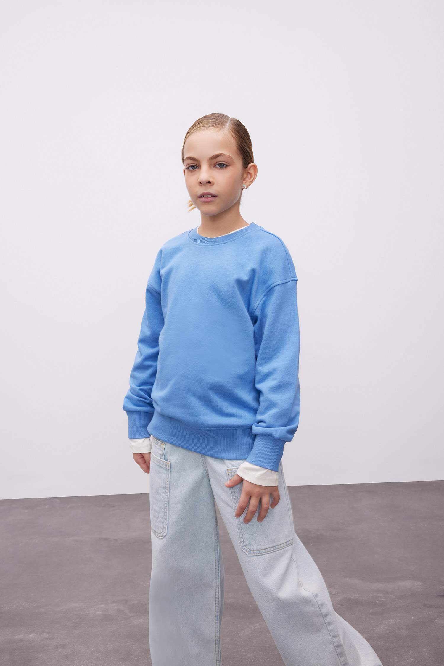 Kız Çocuk Relax Fit Bisiklet Yaka Pamuklu Basic Düz Okul Sweatshirt