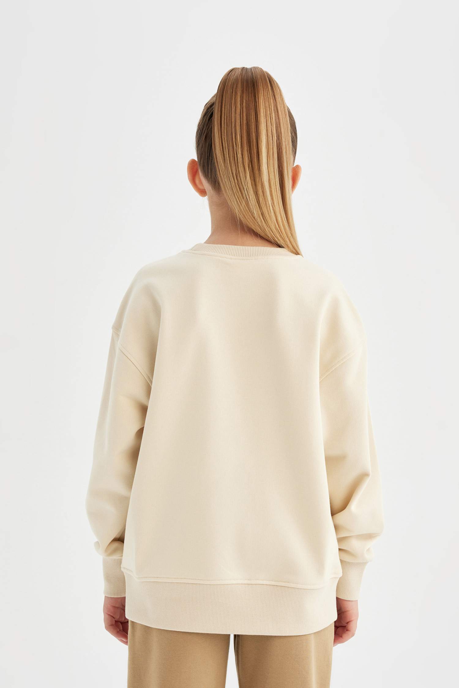 Қыздарға қалыпты пішім негізгі дөңгелек жаға Свитер