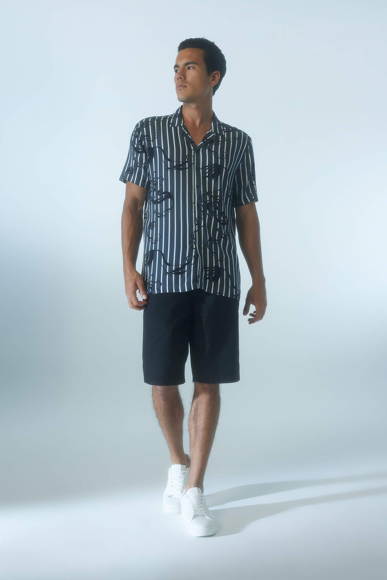 Regular Fit Printed Viscose Short Sleeve Shirt