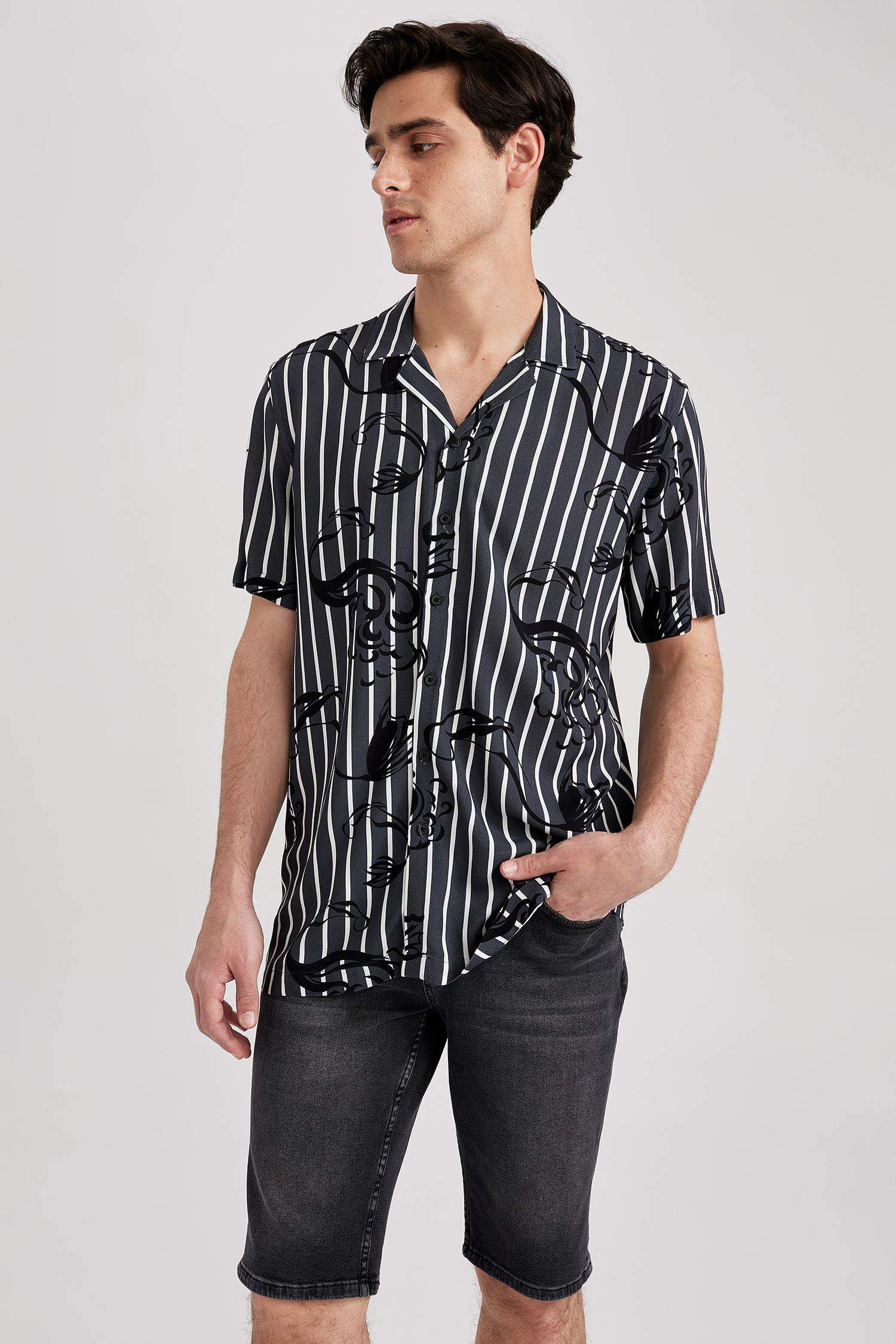Regular Fit Printed Viscose Short Sleeve Shirt