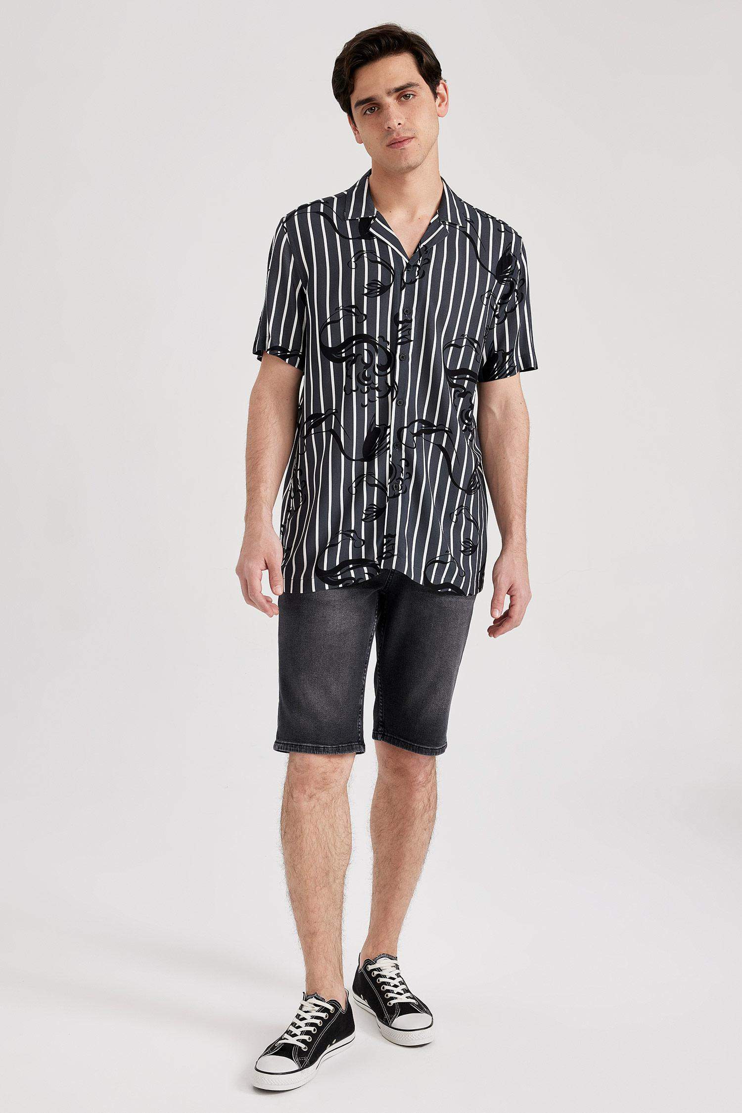 Regular Fit Printed Viscose Short Sleeve Shirt
