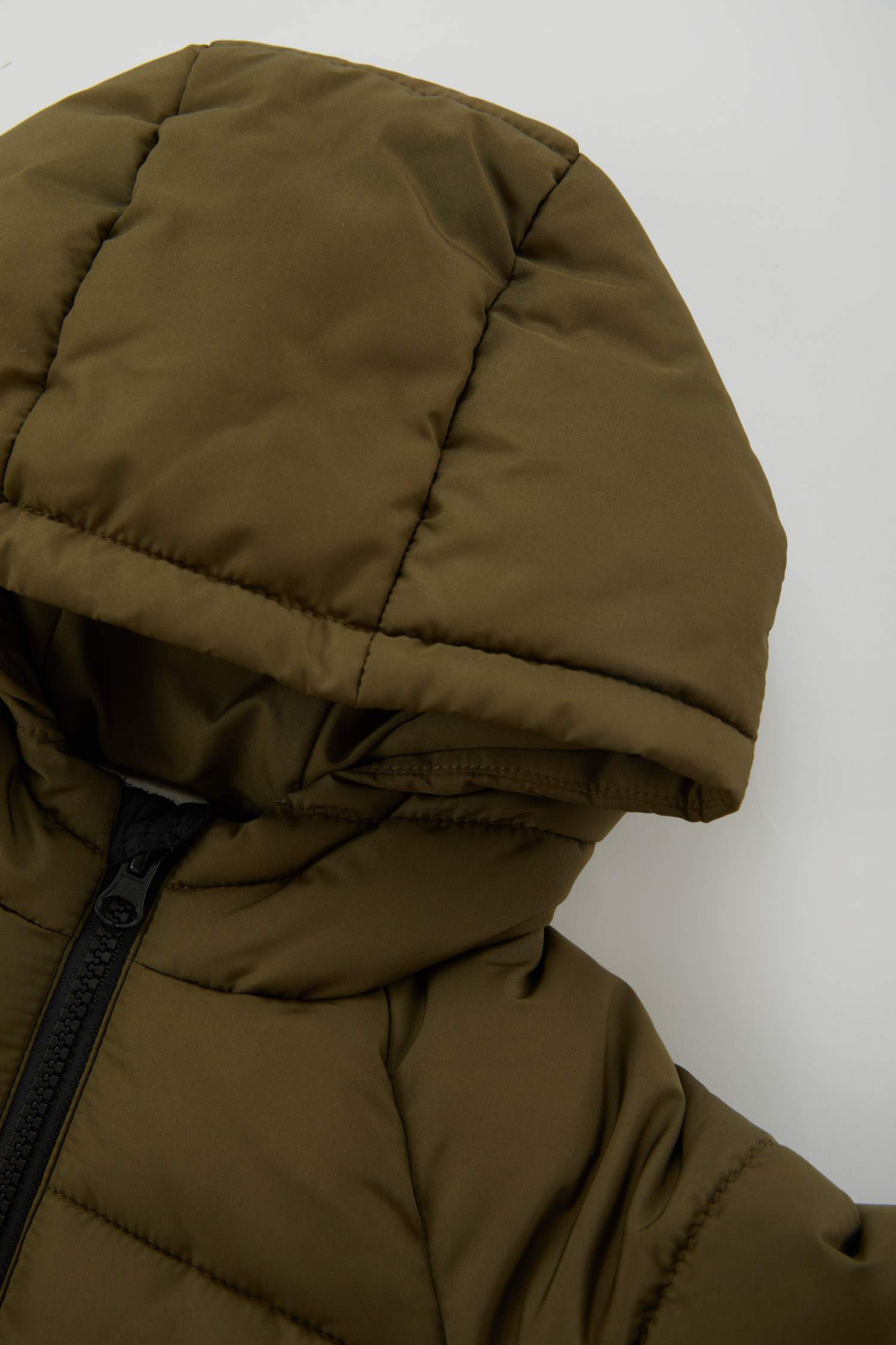 قمصلة نفخ ولادي مقاوم للماء مبطن بفرو