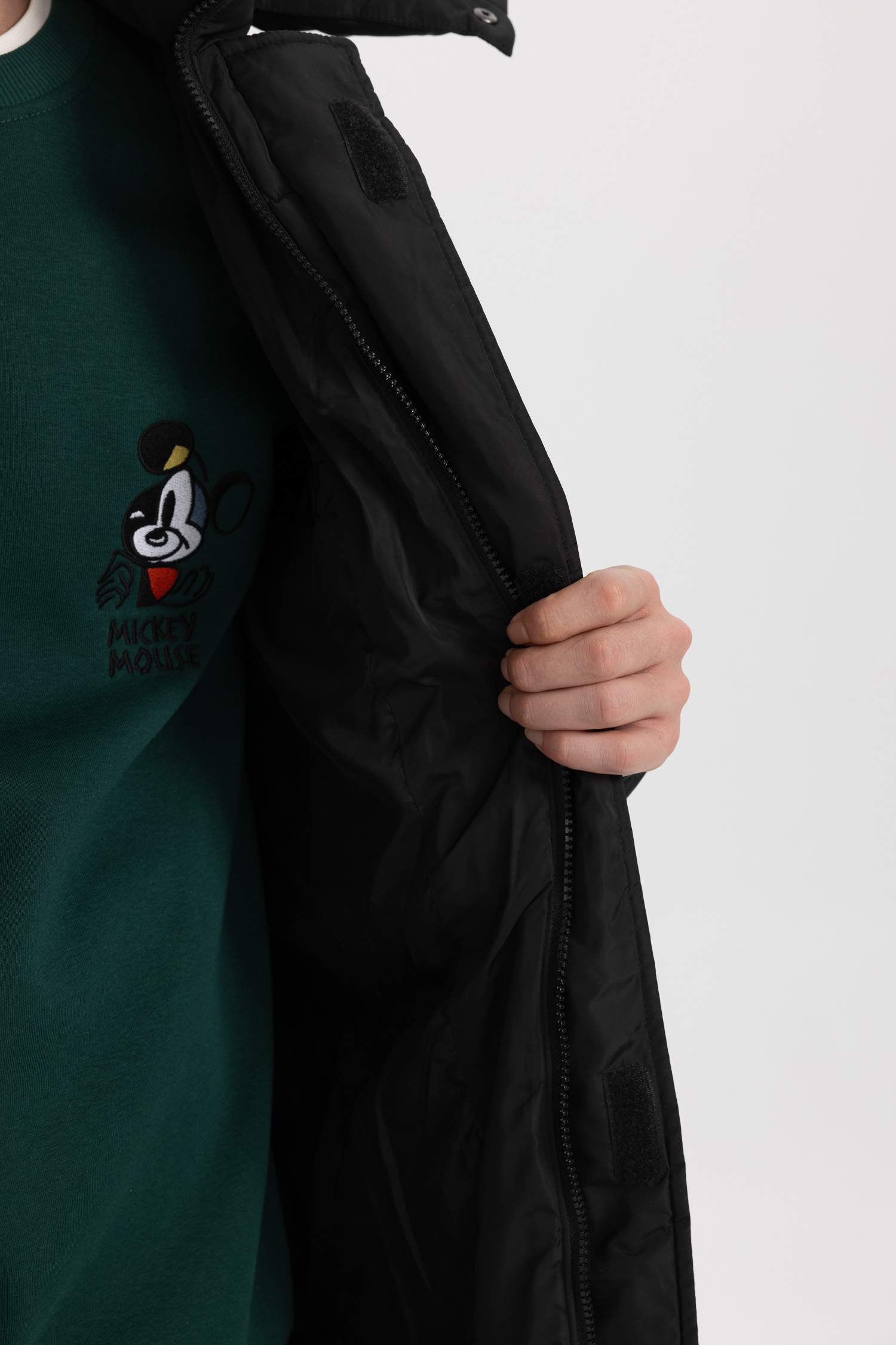 Su İtici Regular Fit Kapüşonlu Fermuarlı Cepli Şişme Mont Parka