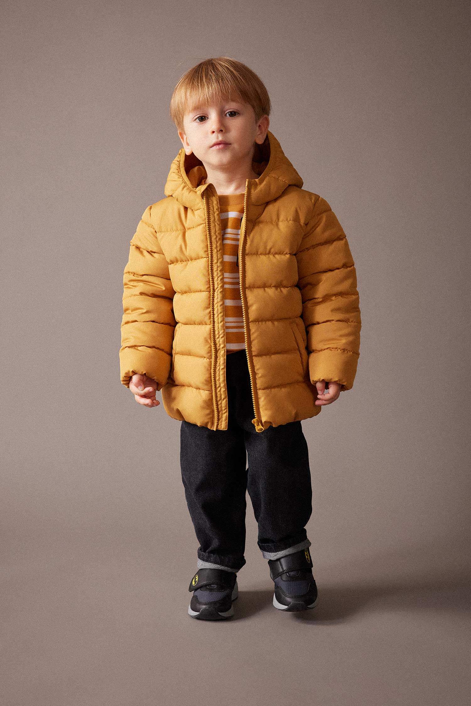 جاكيت ولادي مبطن بالصوف مقاوم للماء