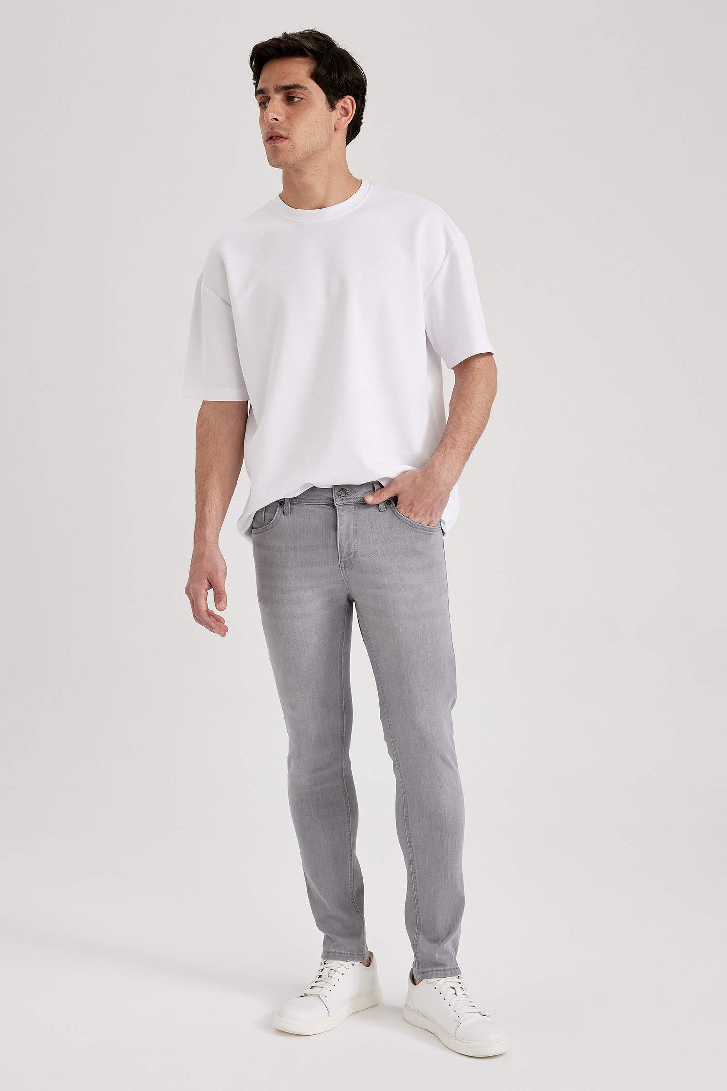 Super Skinny Fit Slim Fit Normal Waist Jeans