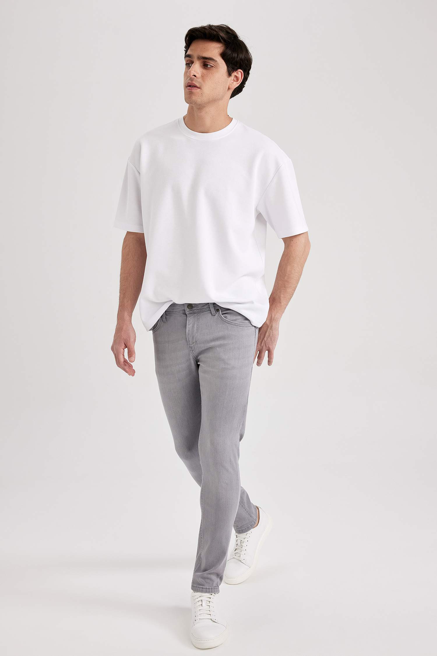 Super Skinny Fit Slim Fit Normal Waist Jeans