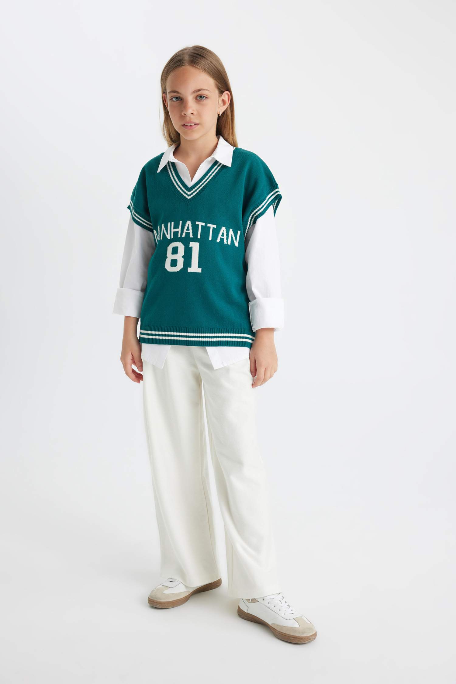 Kız Çocuk V Yaka Okul Triko Süveteri