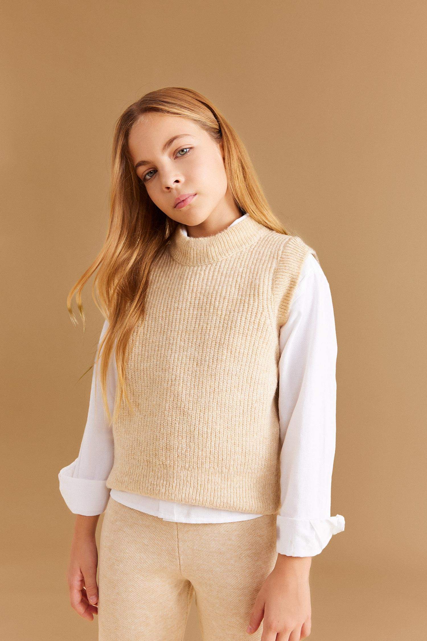 Свитер с круглым вырезом для девочек