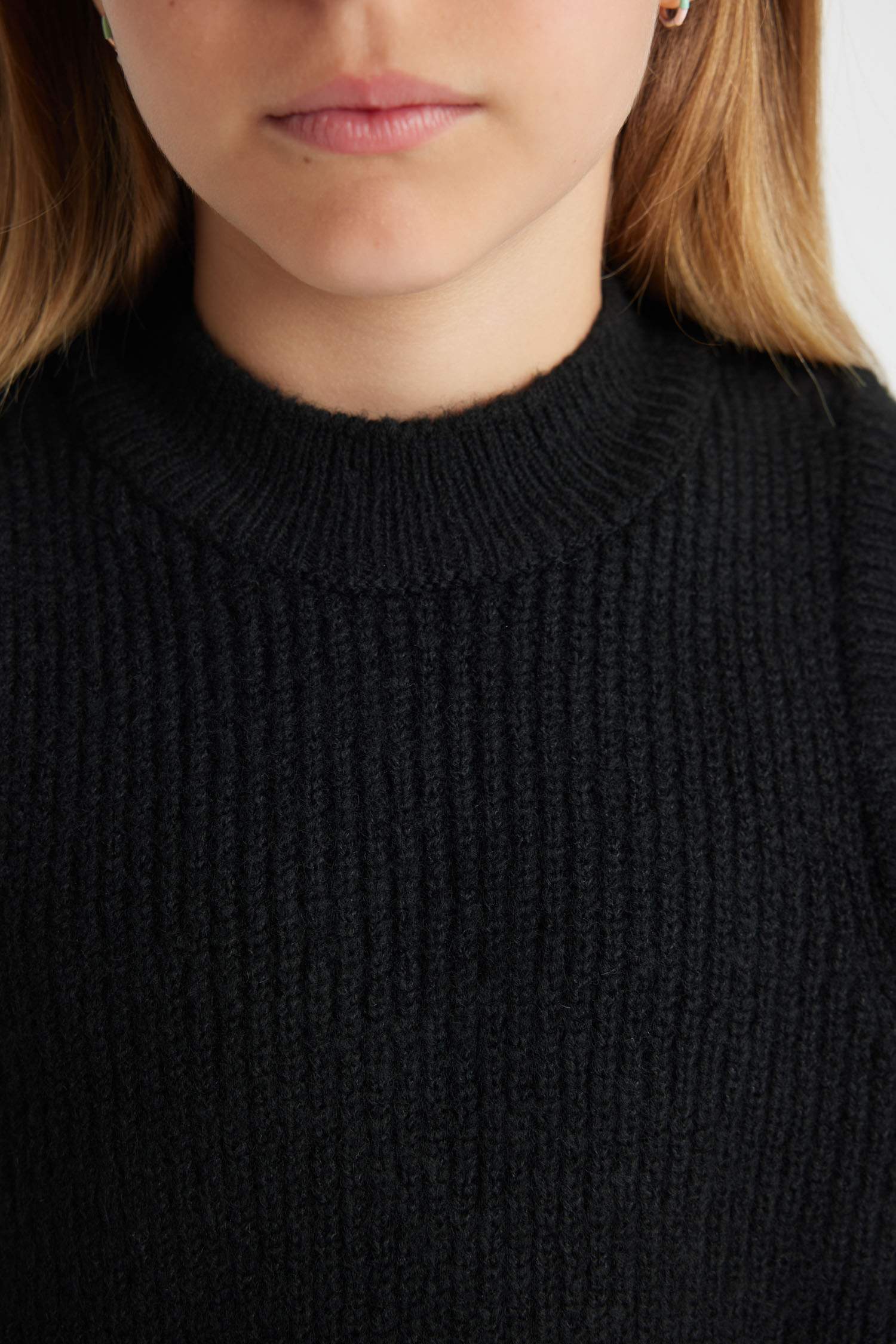 يلك صوف بناتي قصة عادية بياخة مستديرة