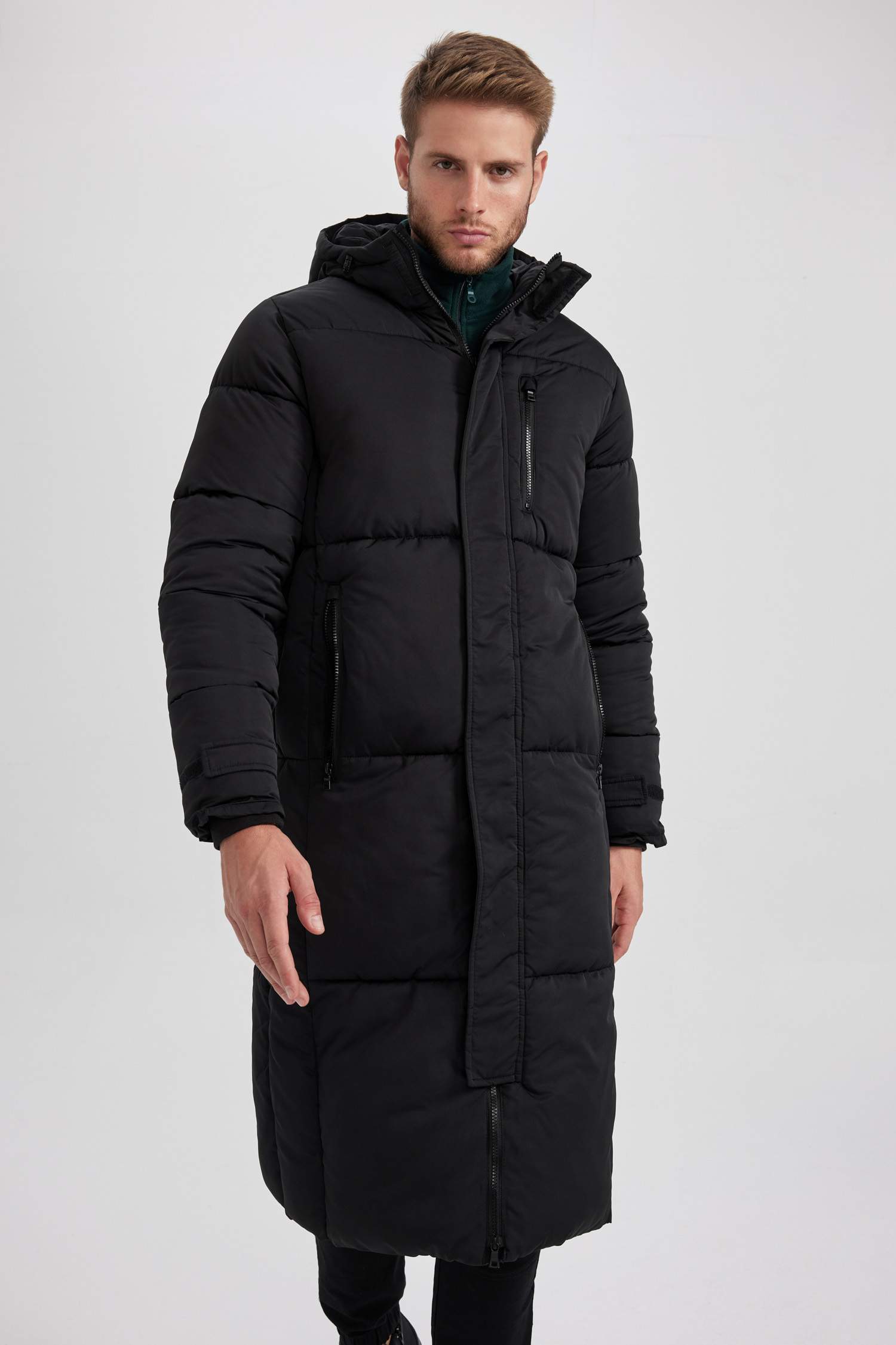 Su İtici Regular Fit Kapüşonlu Fermuarlı Cepli Uzun Şişme Mont Parka