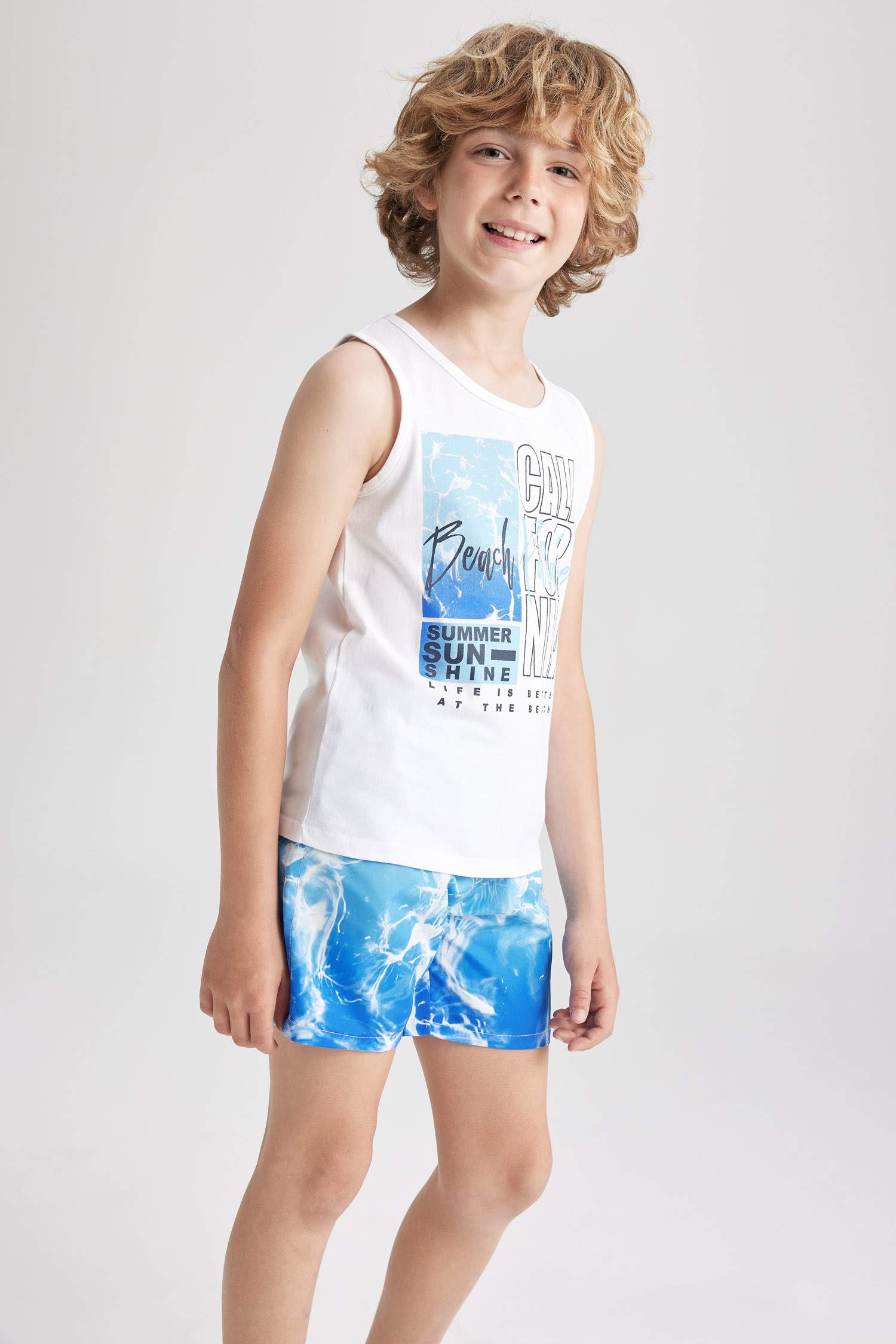 سيت ولادي شورت وفانيلة - قطعتين