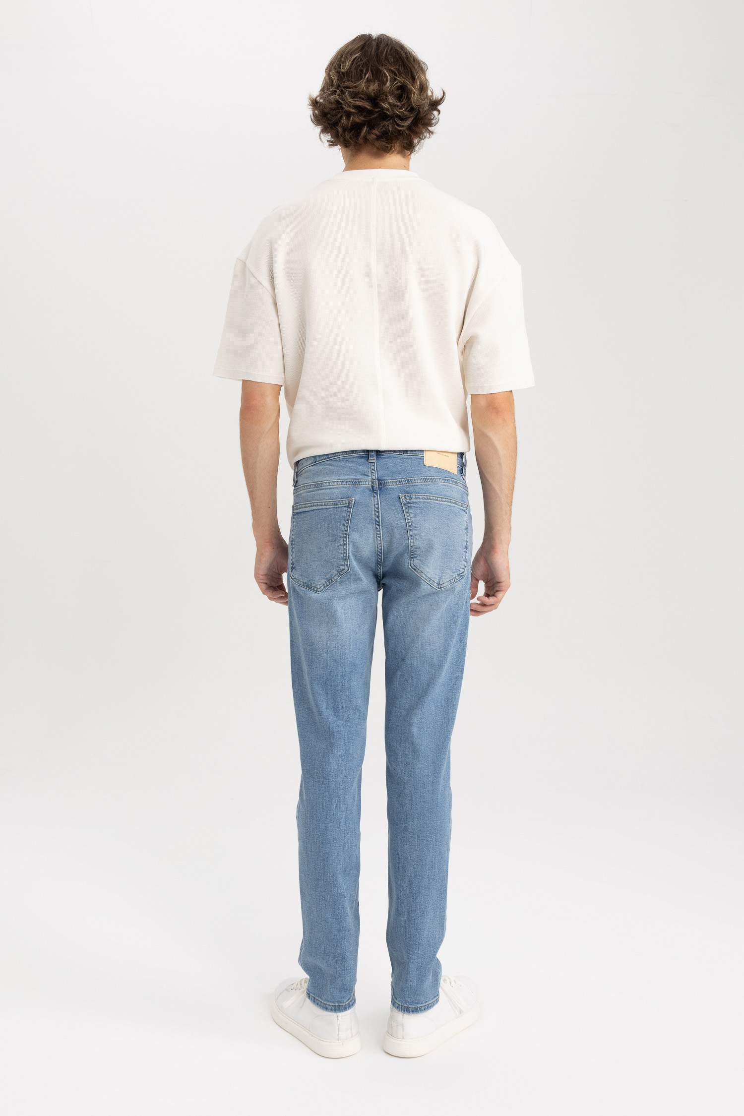 بنطلون جينز بيدرو سليم فيت برجل ضيقة