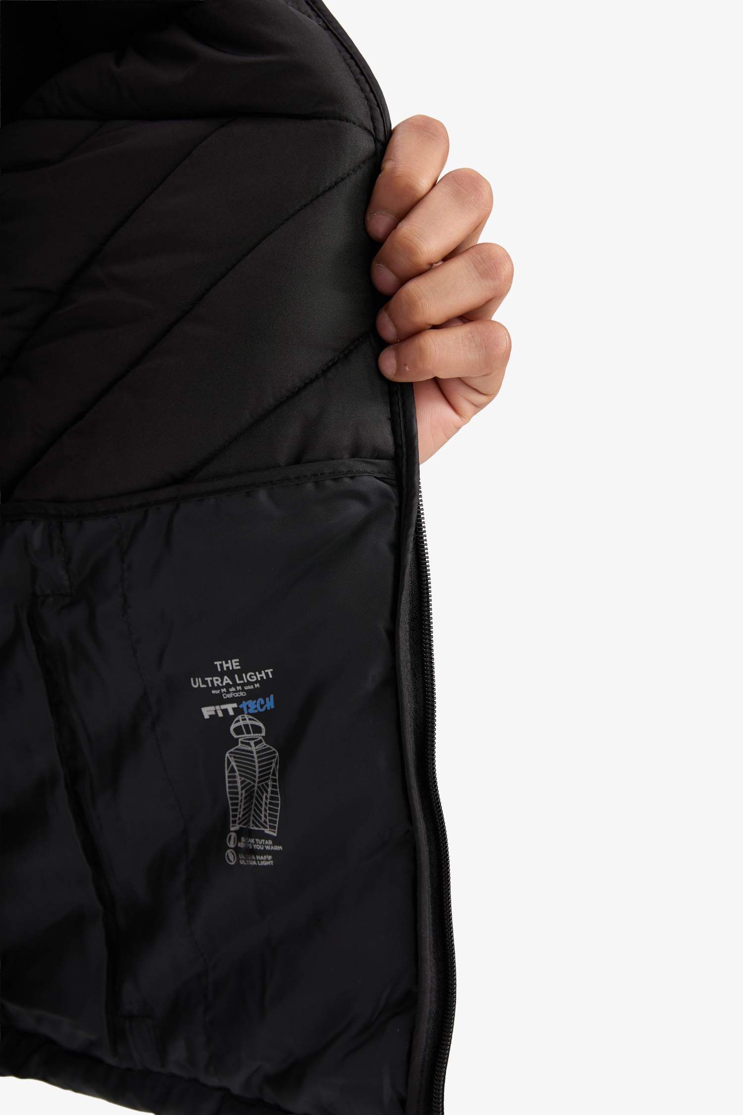 Su İtici Slim Fit Dar Kesim Kapüşonlu Fermuarlı Mevsimlik Baharlık Şişme Mont