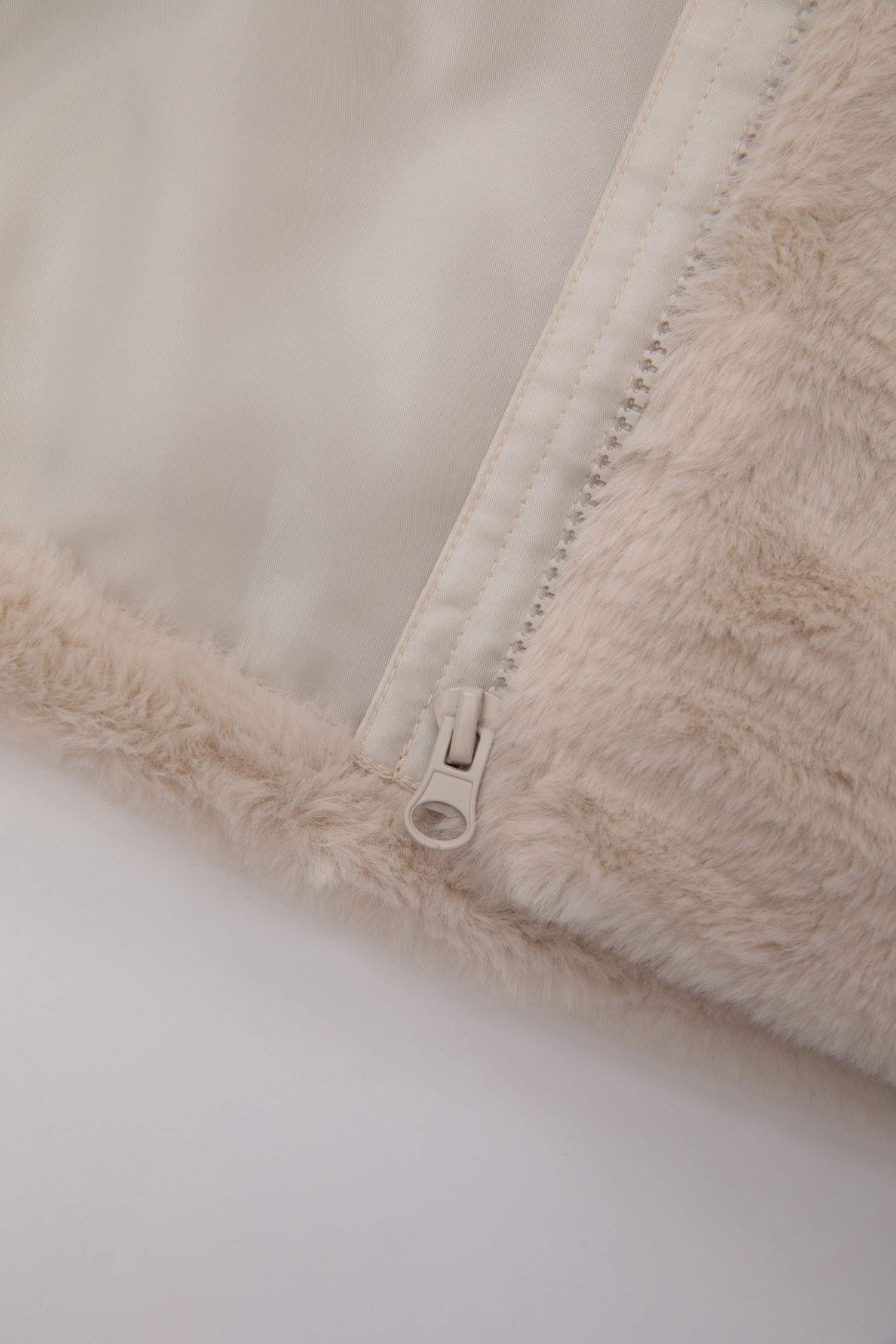 فيست بيبي بناتي فرو بكابيشون