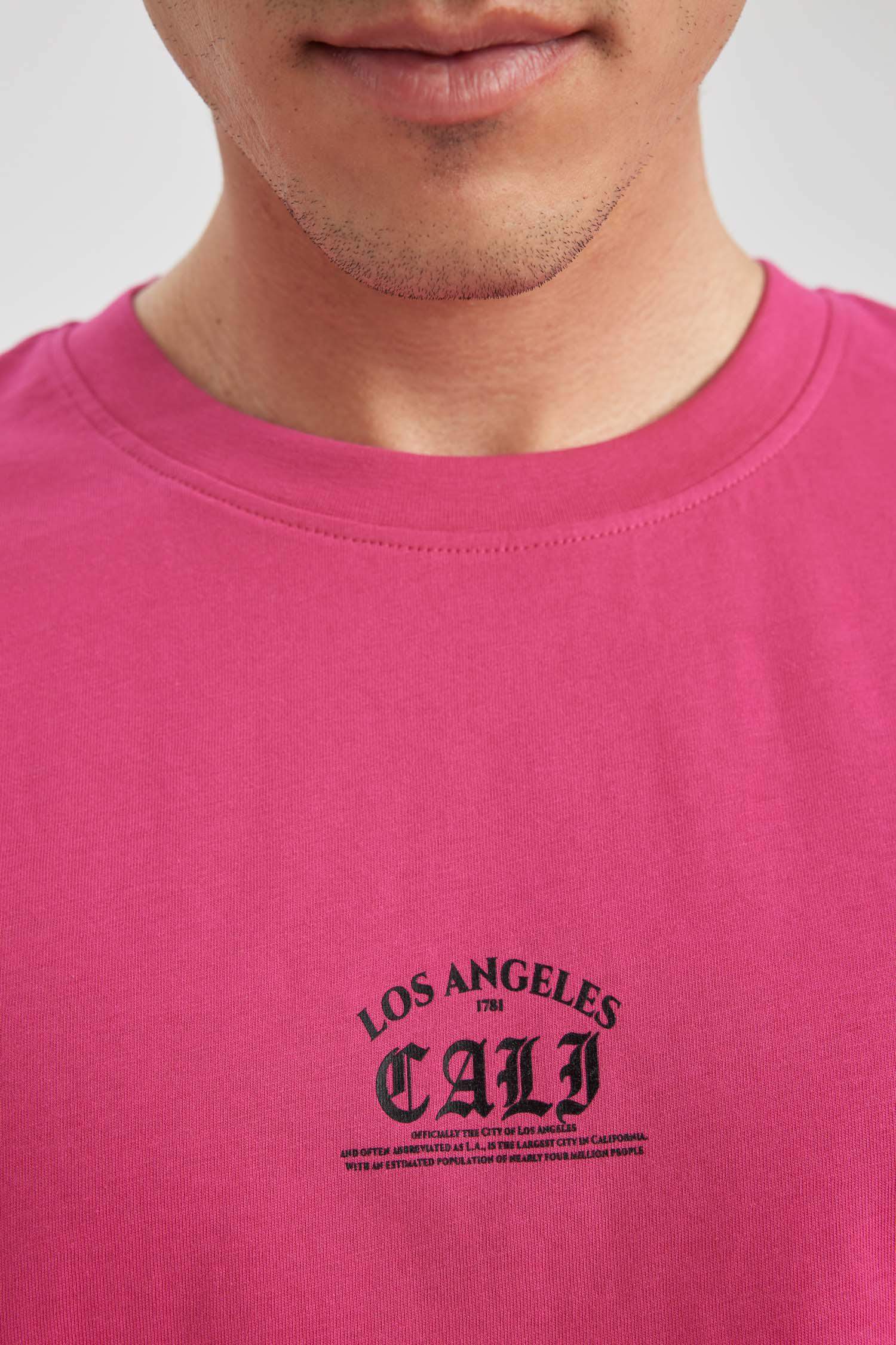 дөңгелек жаға минималл Қысқа жеңді футболка