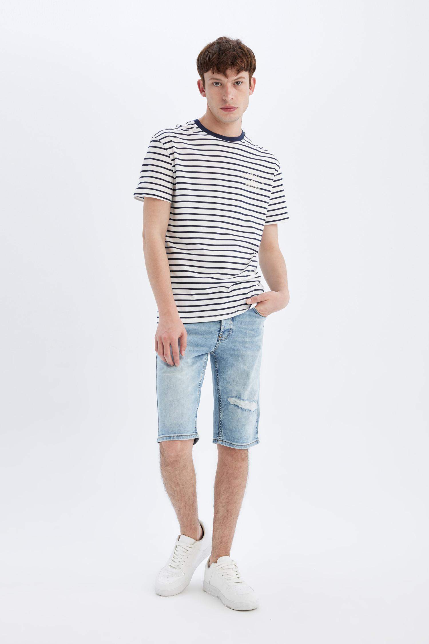 дөңгелек жаға минималл Қысқа жеңді футболка