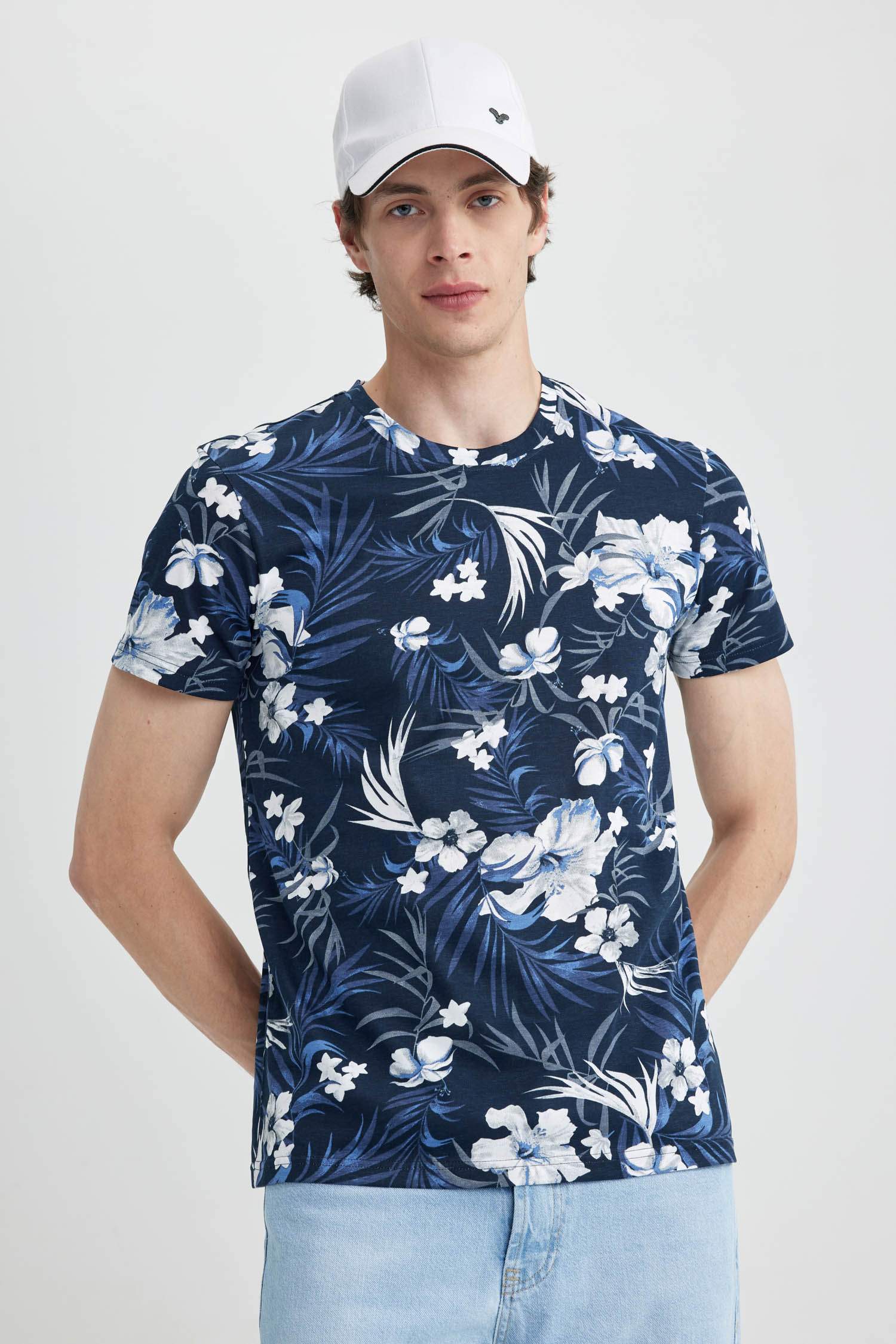 تيشيرت نص ردن سليم فيت مطبوع بياخة مستديرة