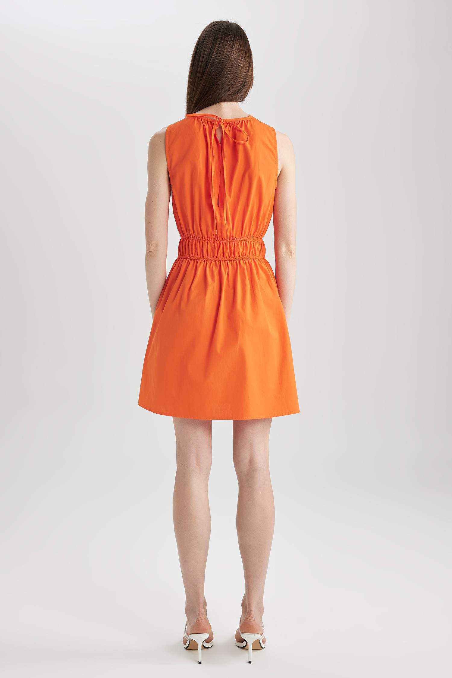 Fashionable and versatile layered poplin sleeveless suspender dress