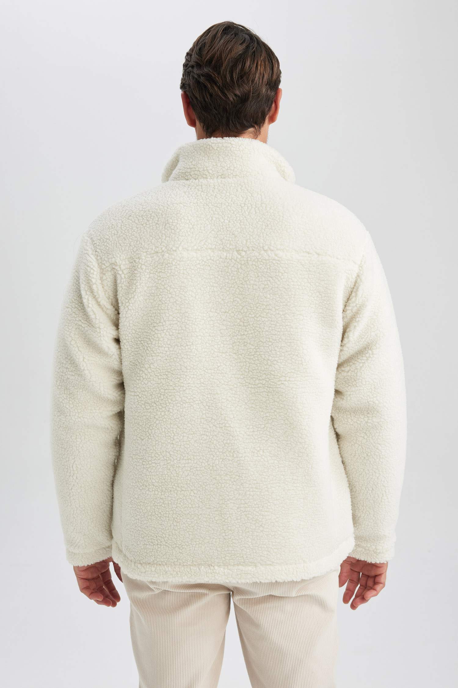 Slim Fit Dar Kesim Dik Yaka Fermuarlı Cepli Pelüş Mont