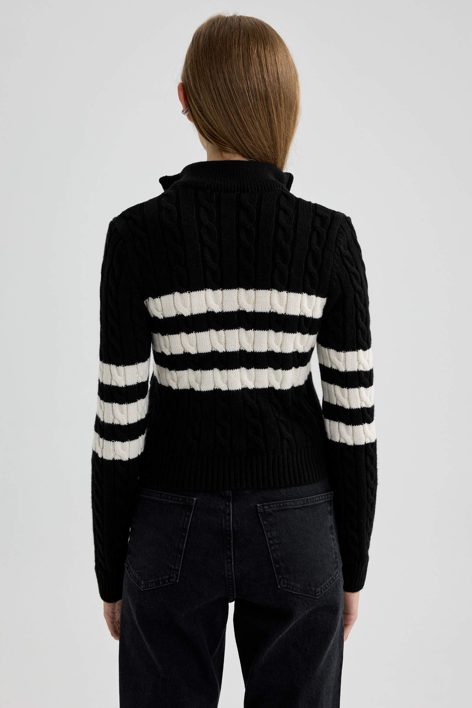 Кардиган приталенного кроя с воротником-поло