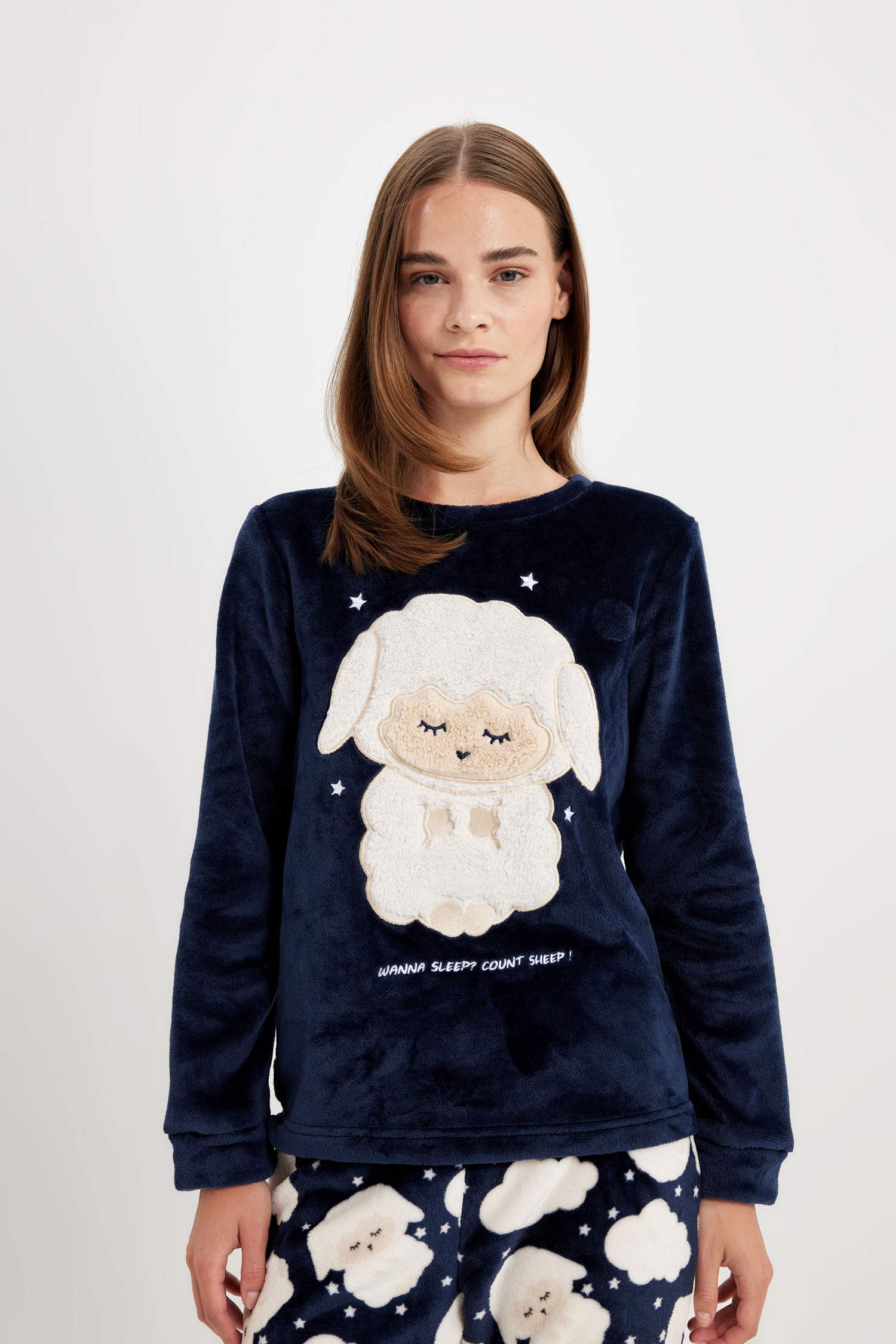 Pijama Takımı Welsoft Pelüş Baskılı Uzun Kollu Üst Desenli Beli Lastikli Alt-Fall in Love