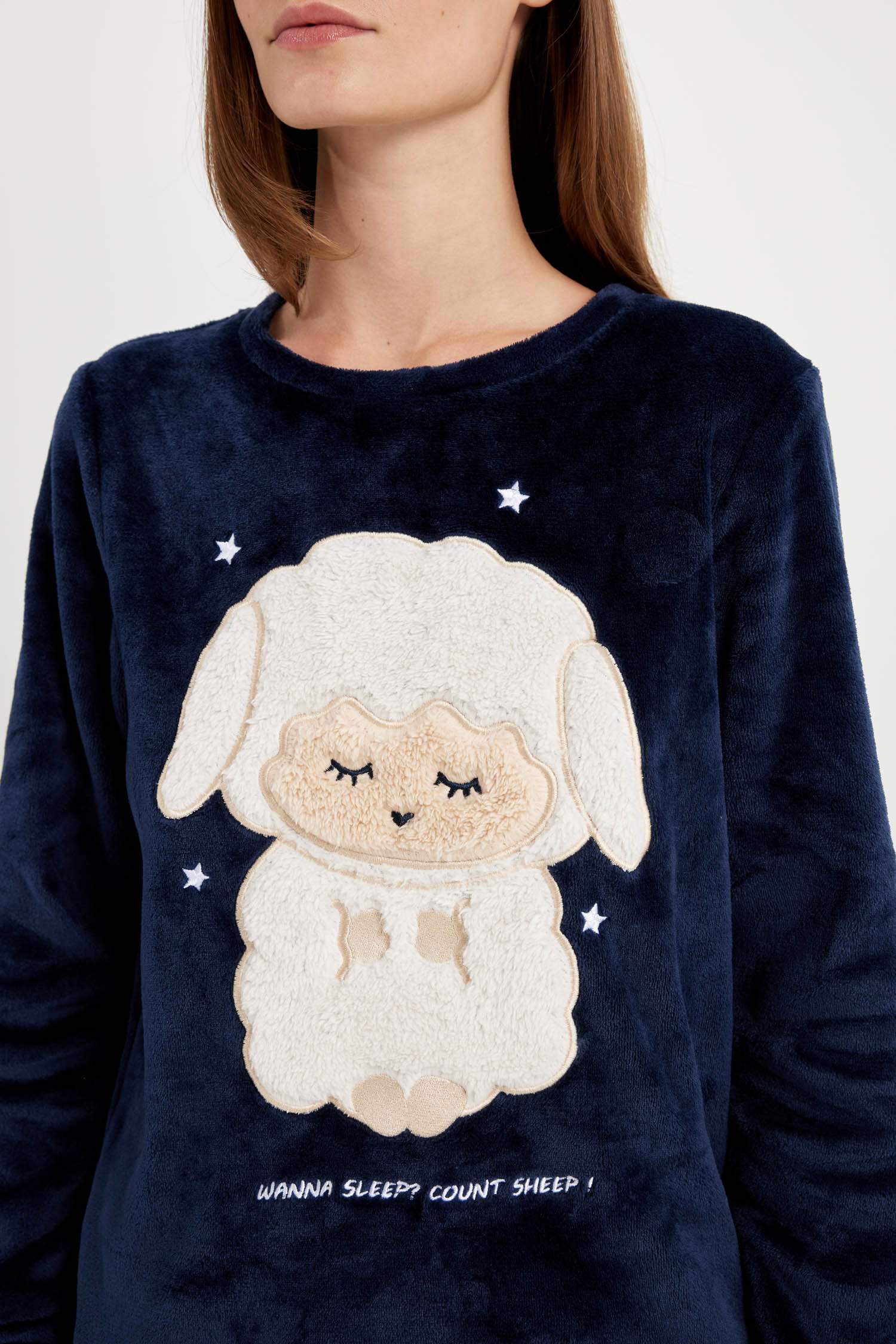 Pijama Takımı Welsoft Pelüş Baskılı Uzun Kollu Üst Desenli Beli Lastikli Alt-Fall in Love