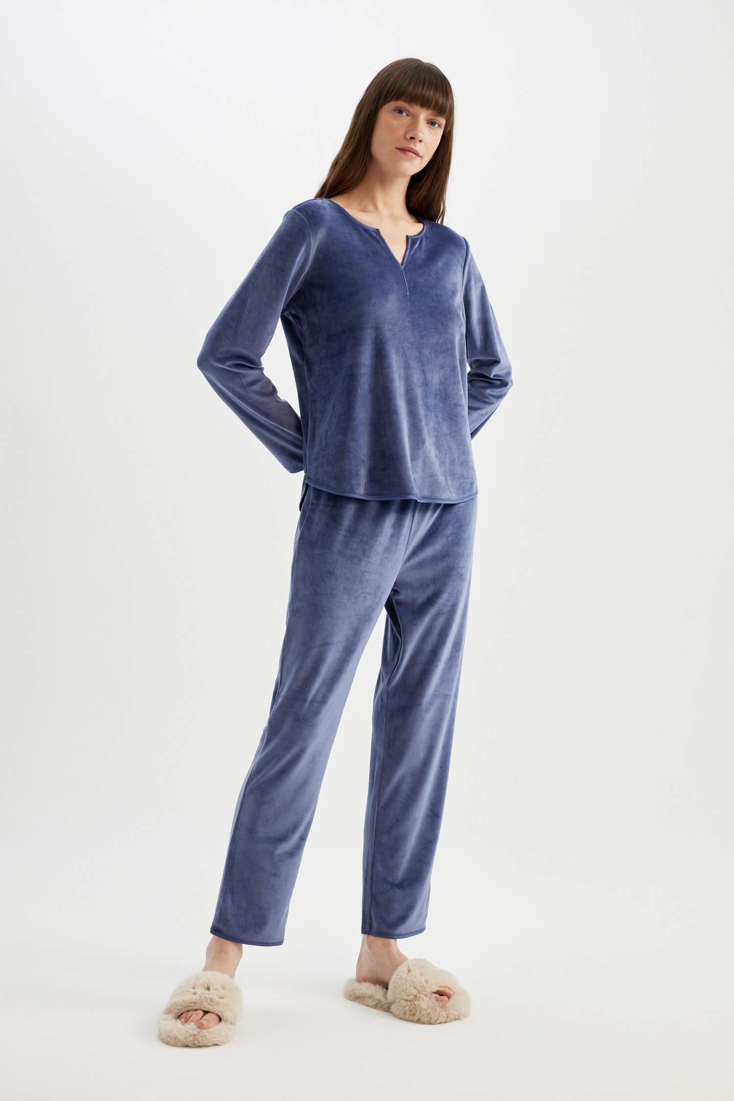 Pijama Takım V Yaka Velur Uzun Kollu Üst Uzun Alt