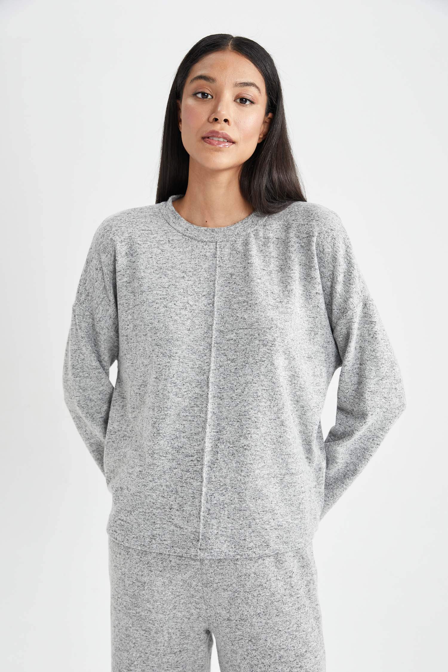 بلوزة كاجوال قصة عادية بطبعة كريسماس من Fall in Love