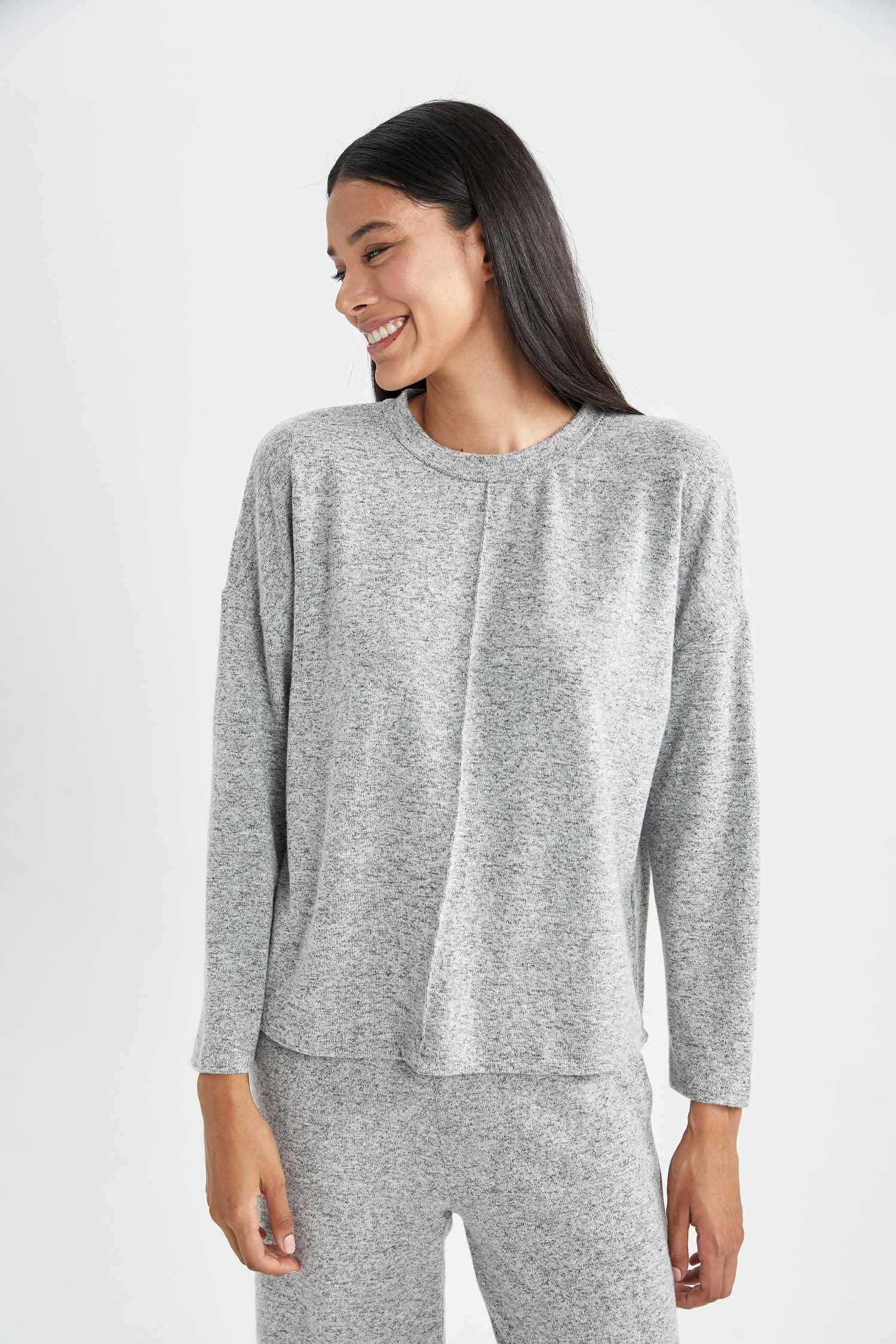 بلوزة كاجوال قصة عادية بطبعة كريسماس من Fall in Love