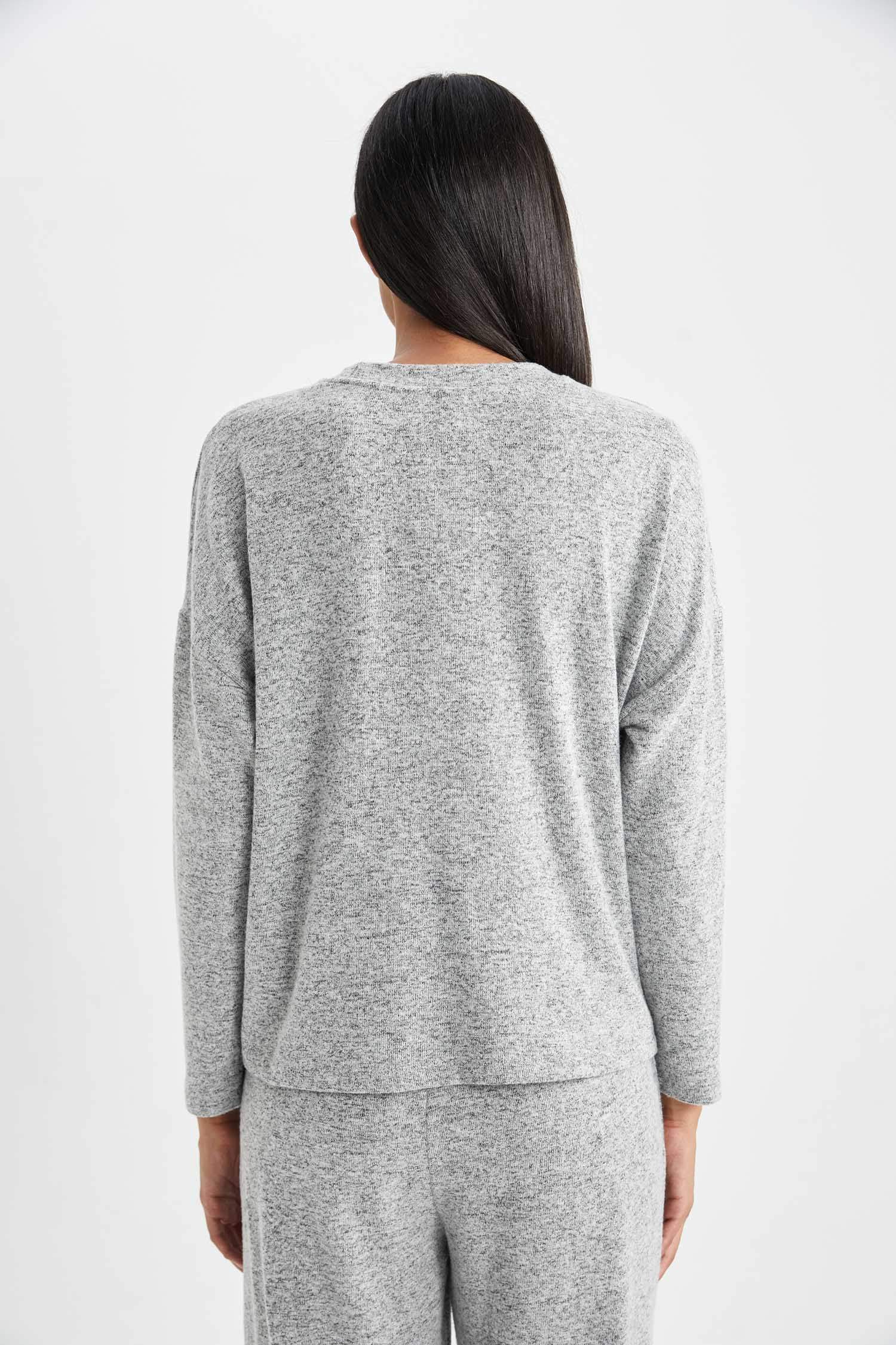 Crew Neck Casual Top