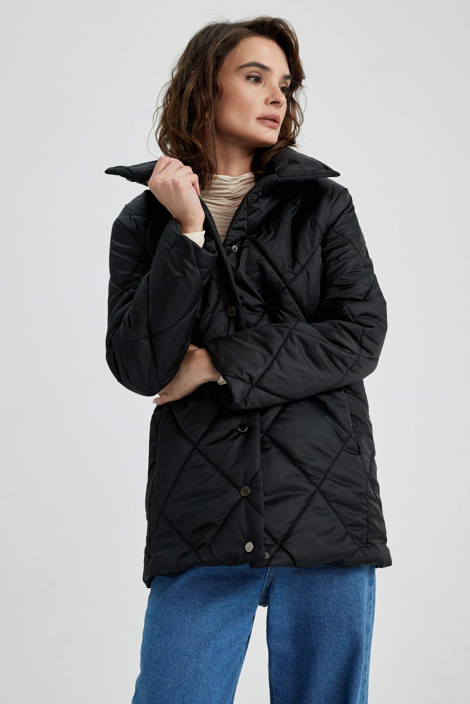 Куртка водоотталкивающая с воротником-стойкой