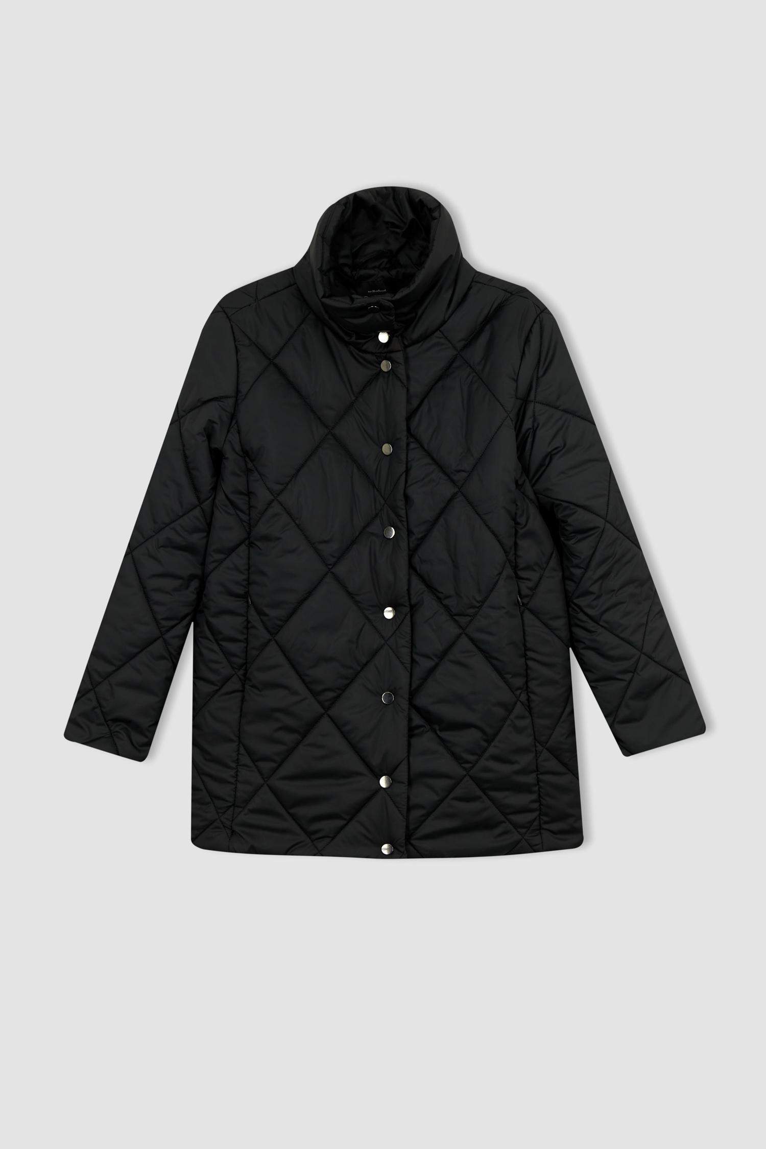 Куртка водоотталкивающая с воротником-стойкой