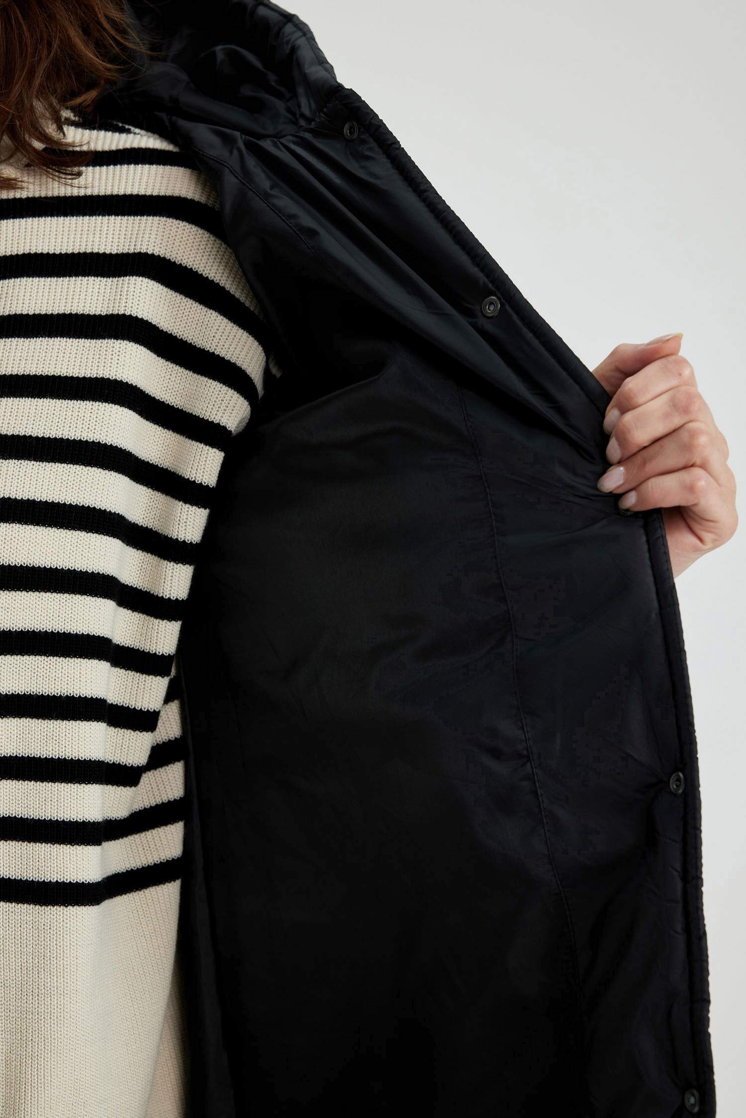 Парка стандартного крою для жінок