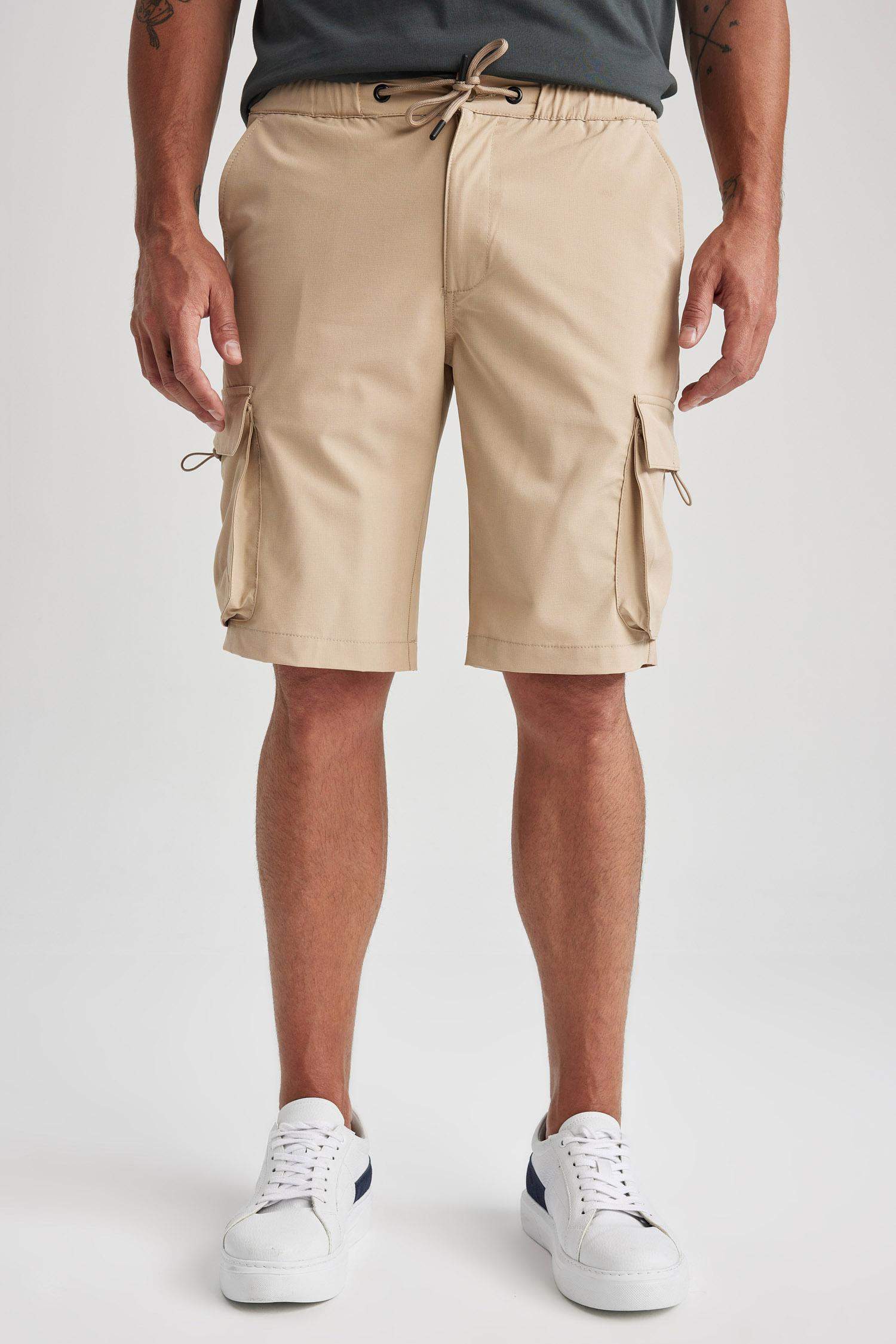 Beige MEN Regular Fit Shorts 2805796 | DeFacto
