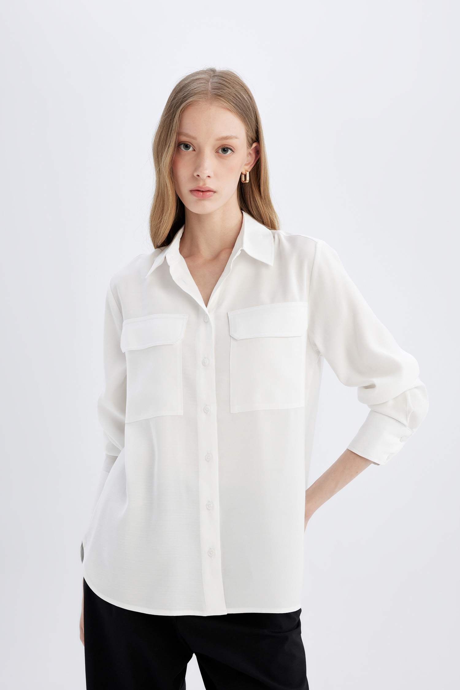 Chemise Coupe Régulière à Col Boutonné Texturé à Manches Longues