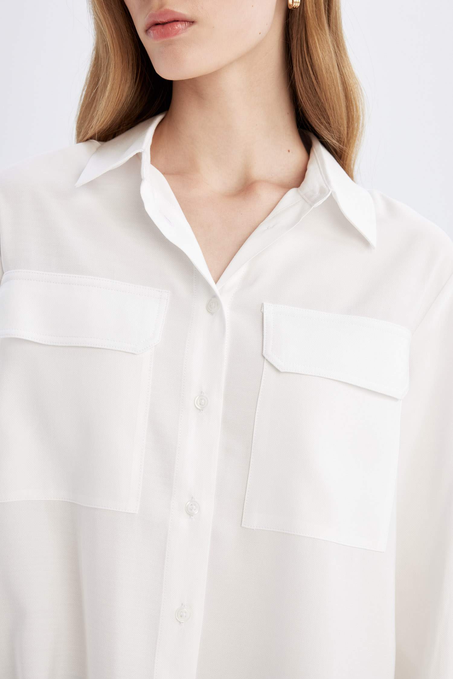 Chemise Coupe Régulière à Col Boutonné Texturé à Manches Longues